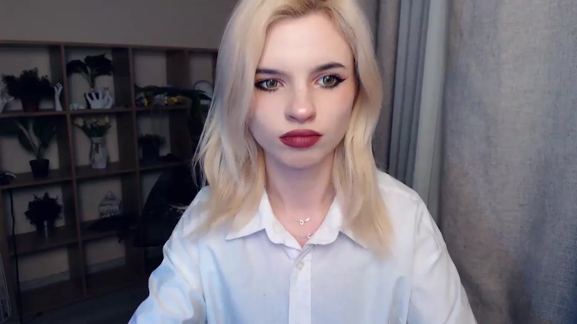 Gallery image thumbnail from Erineys's myfreecams stream on, 02/08/2024, 14:56 image 20 of 20