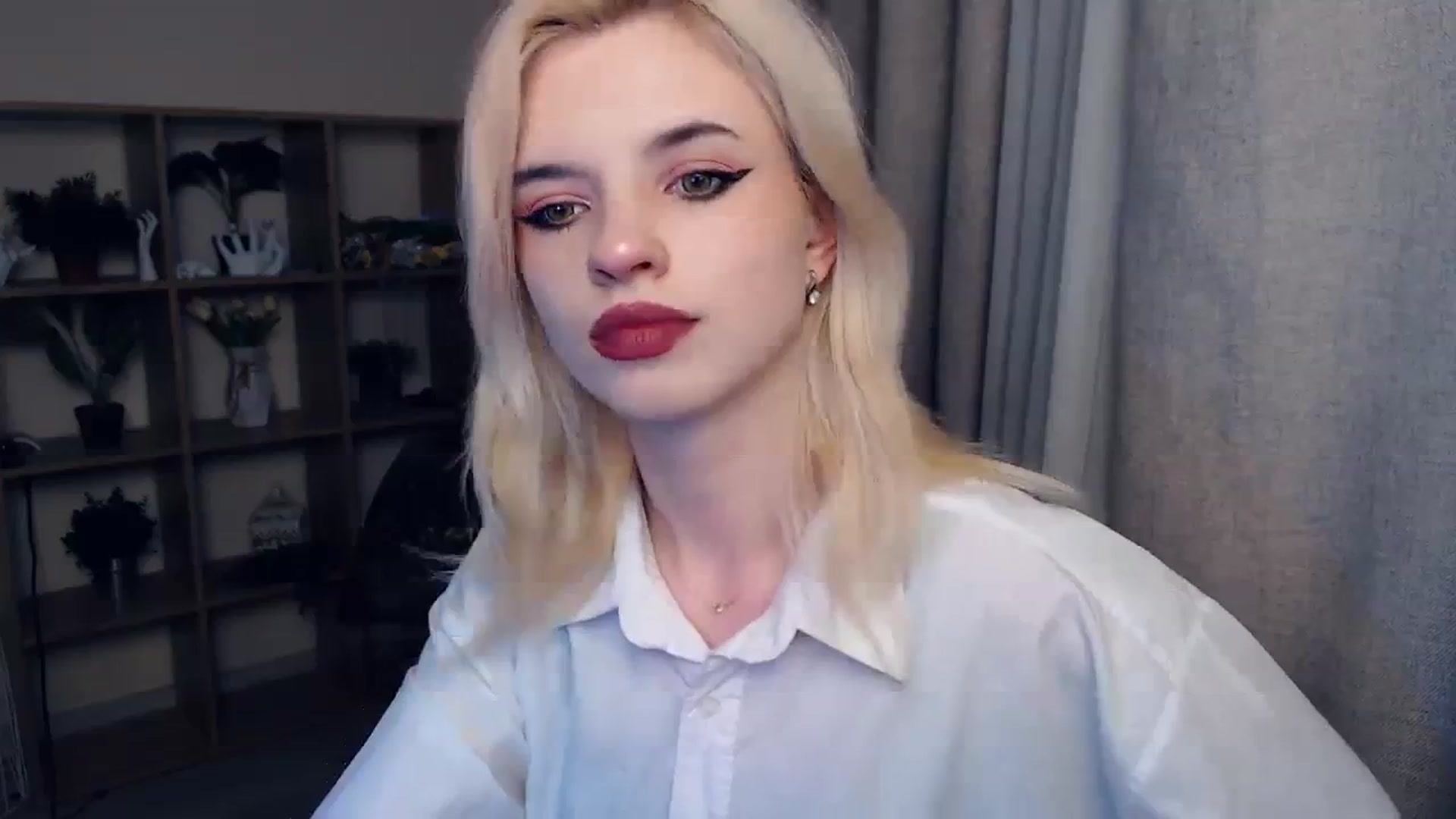 Gallery image thumbnail from Erineys's myfreecams stream on, 02/08/2024, 14:56 image 1 of 20