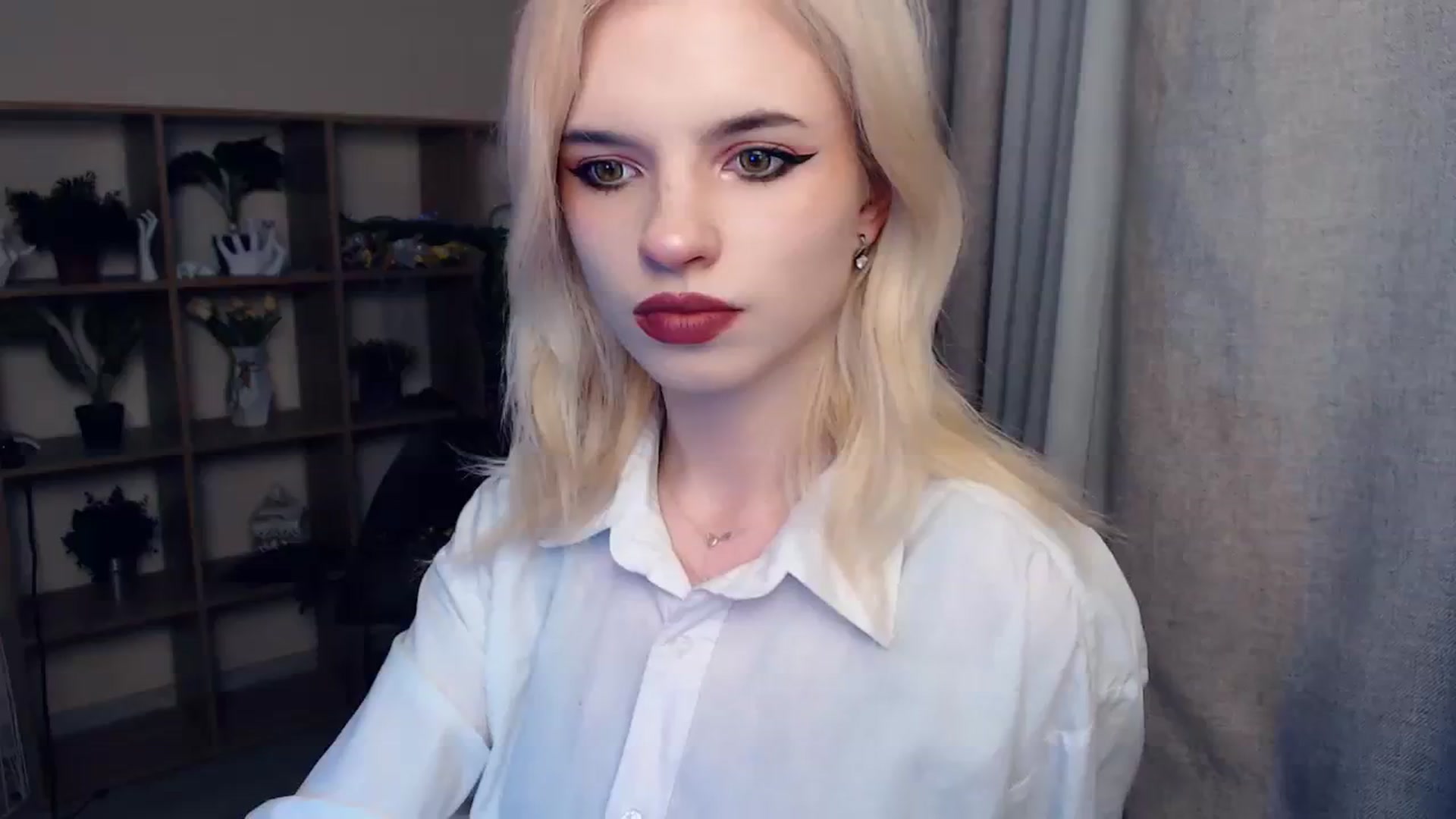 Gallery image thumbnail from Erineys's myfreecams stream on, 02/08/2024, 14:56 image 15 of 20
