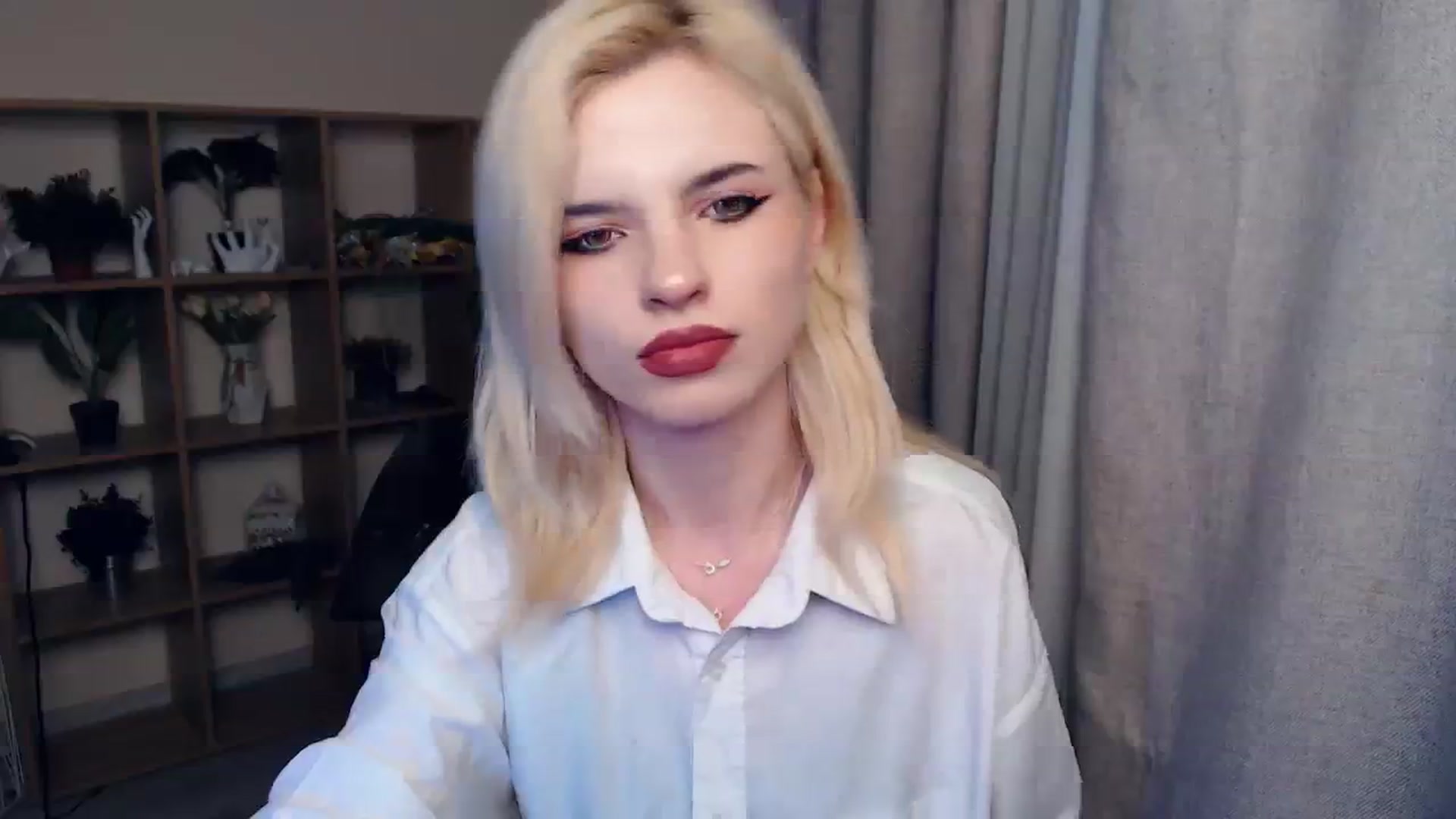 Gallery image thumbnail from Erineys's myfreecams stream on, 02/08/2024, 16:04 image 12 of 20