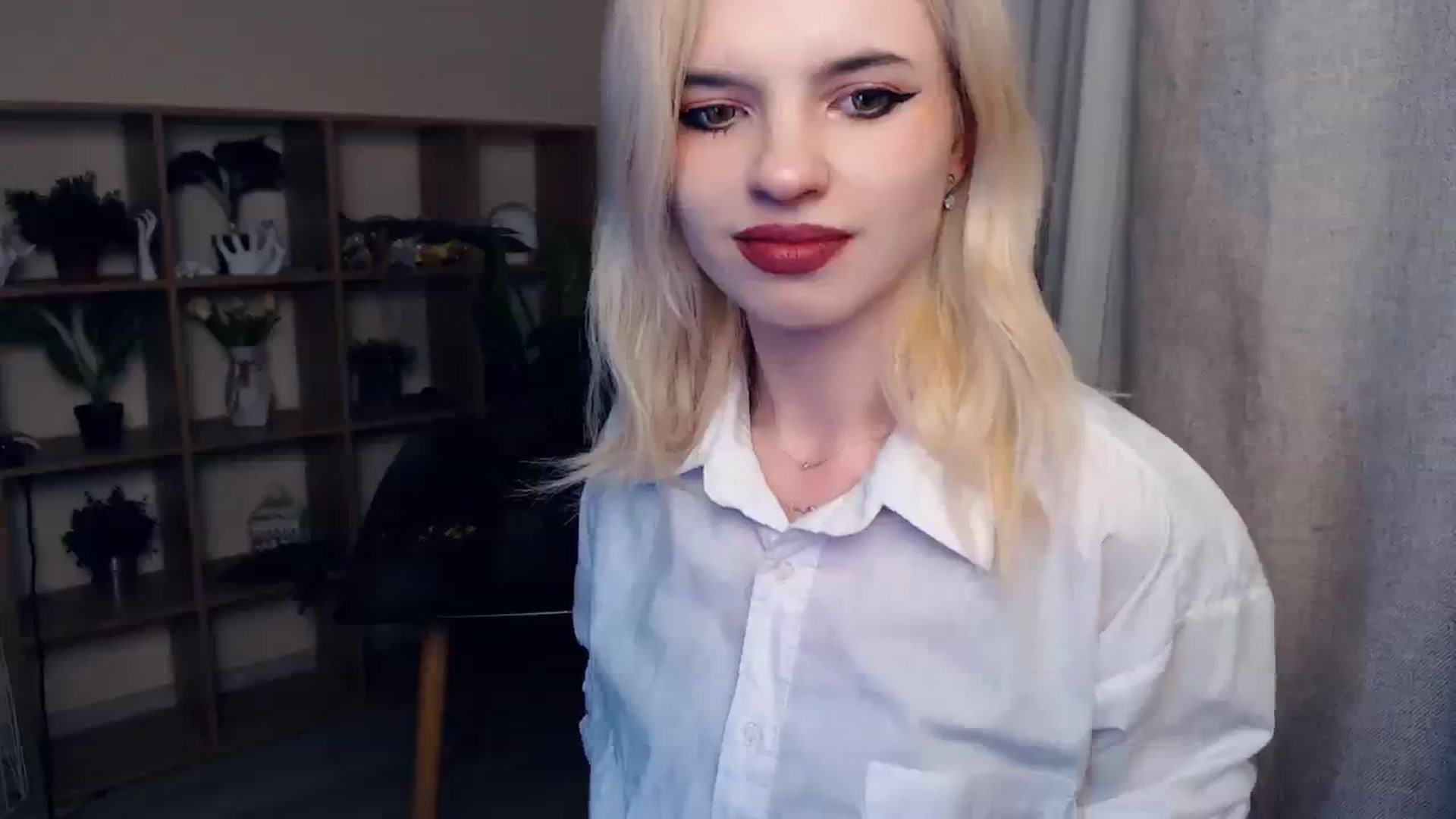 Gallery image thumbnail from Erineys's myfreecams stream on, 02/08/2024, 16:04 image 4 of 20
