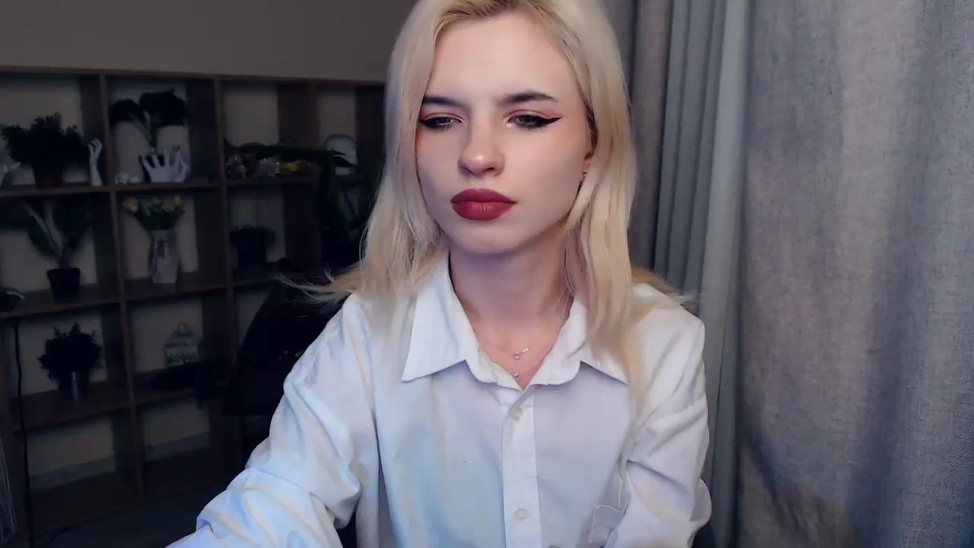 Gallery image thumbnail from Erineys's myfreecams stream on, 02/08/2024, 16:16 image 5 of 20
