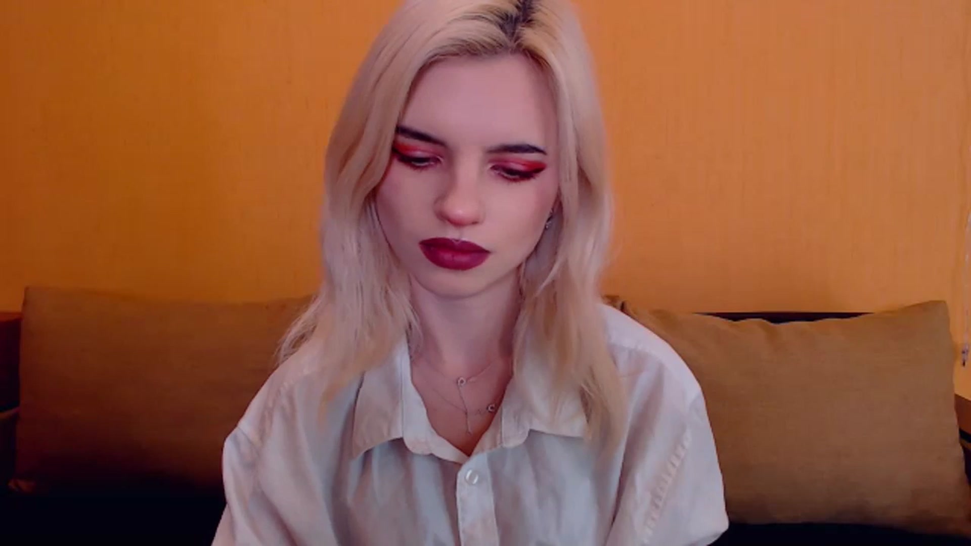 Gallery image thumbnail from Erineys's myfreecams stream on, 02/09/2024, 15:05 image 4 of 20