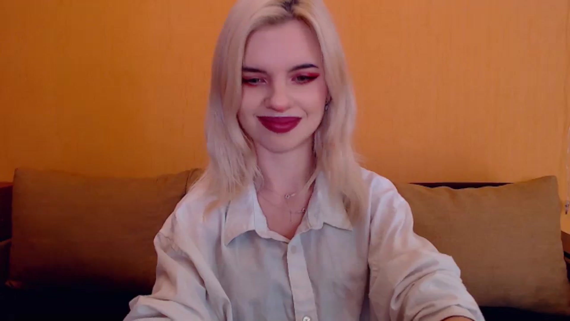 Gallery image thumbnail from Erineys's myfreecams stream on, 02/09/2024, 15:05 image 8 of 20