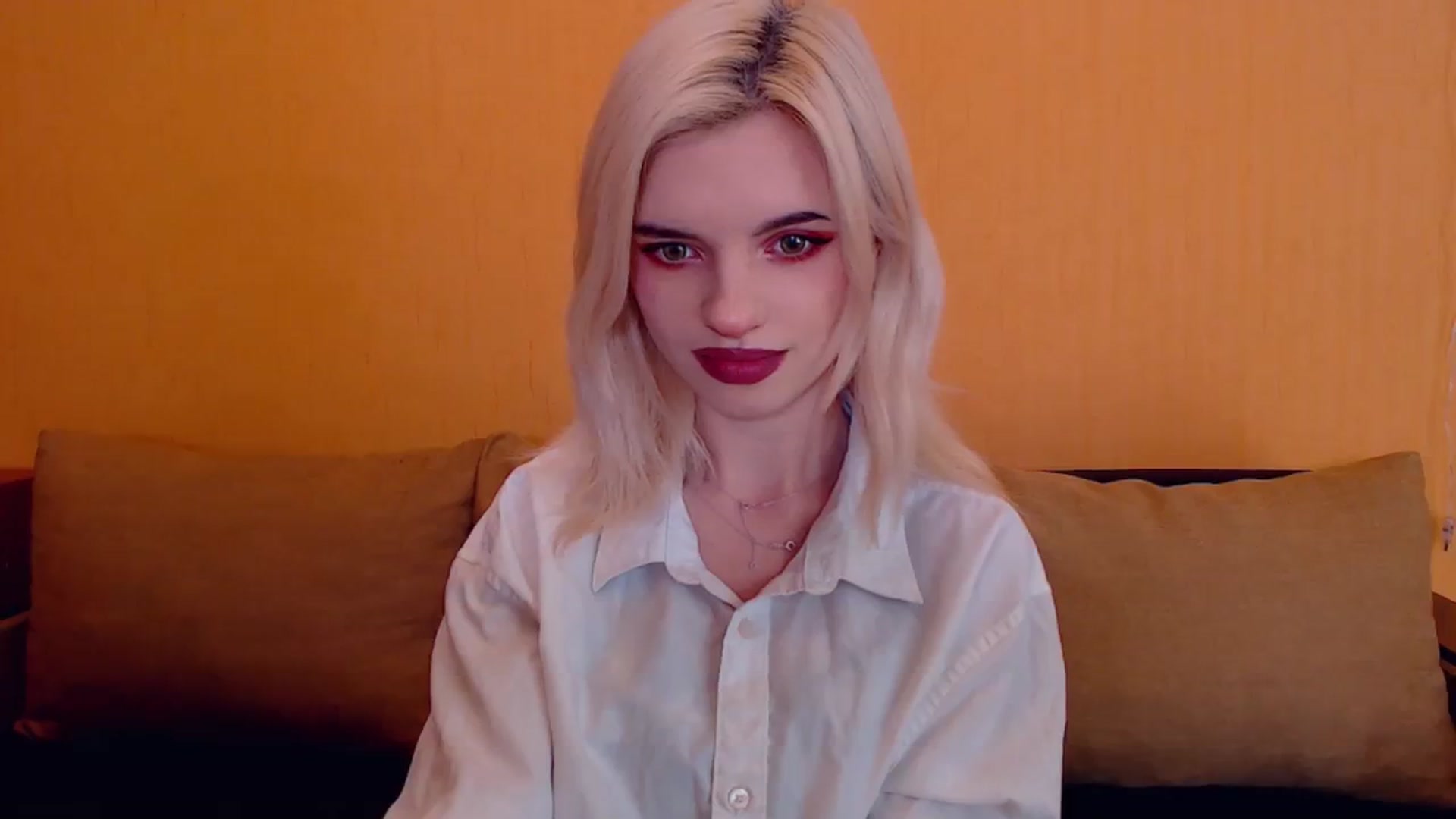 Gallery image thumbnail from Erineys's myfreecams stream on, 02/09/2024, 15:05 image 13 of 20