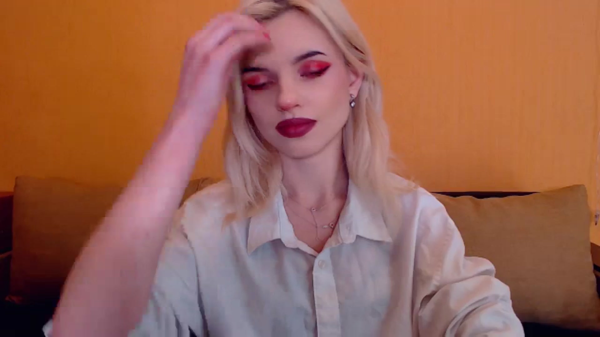 Gallery image thumbnail from Erineys's myfreecams stream on, 02/09/2024, 15:05 image 3 of 20