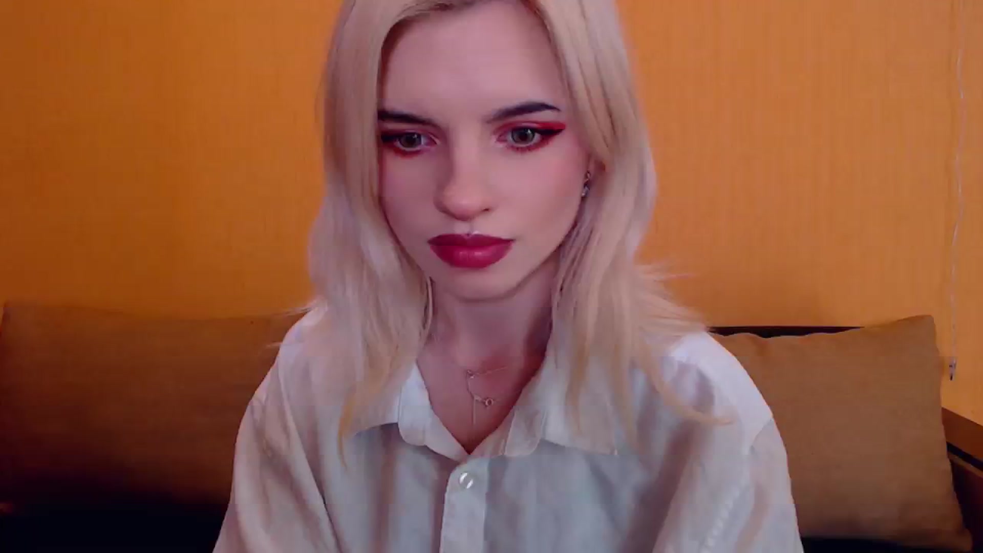 Gallery image thumbnail from Erineys's myfreecams stream on, 02/09/2024, 16:38 image 14 of 20