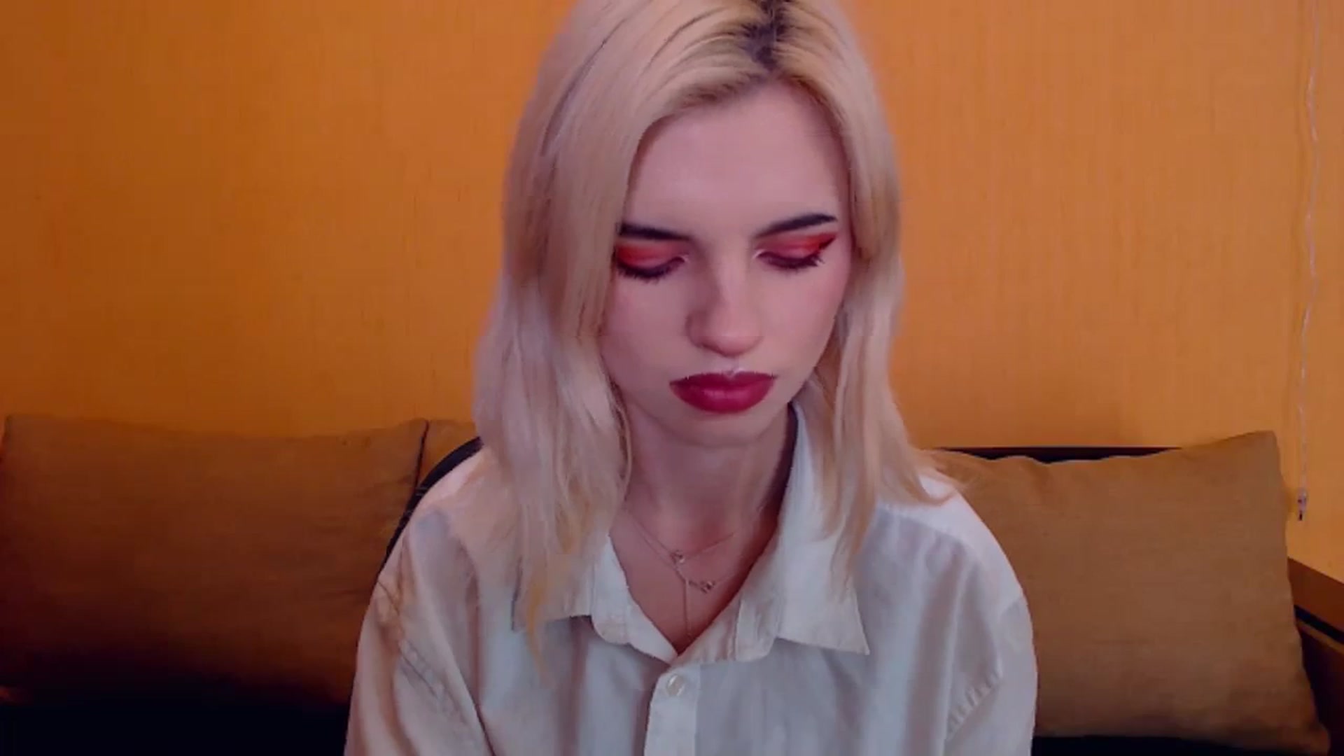 Gallery image thumbnail from Erineys's myfreecams stream on, 02/09/2024, 16:38 image 6 of 20