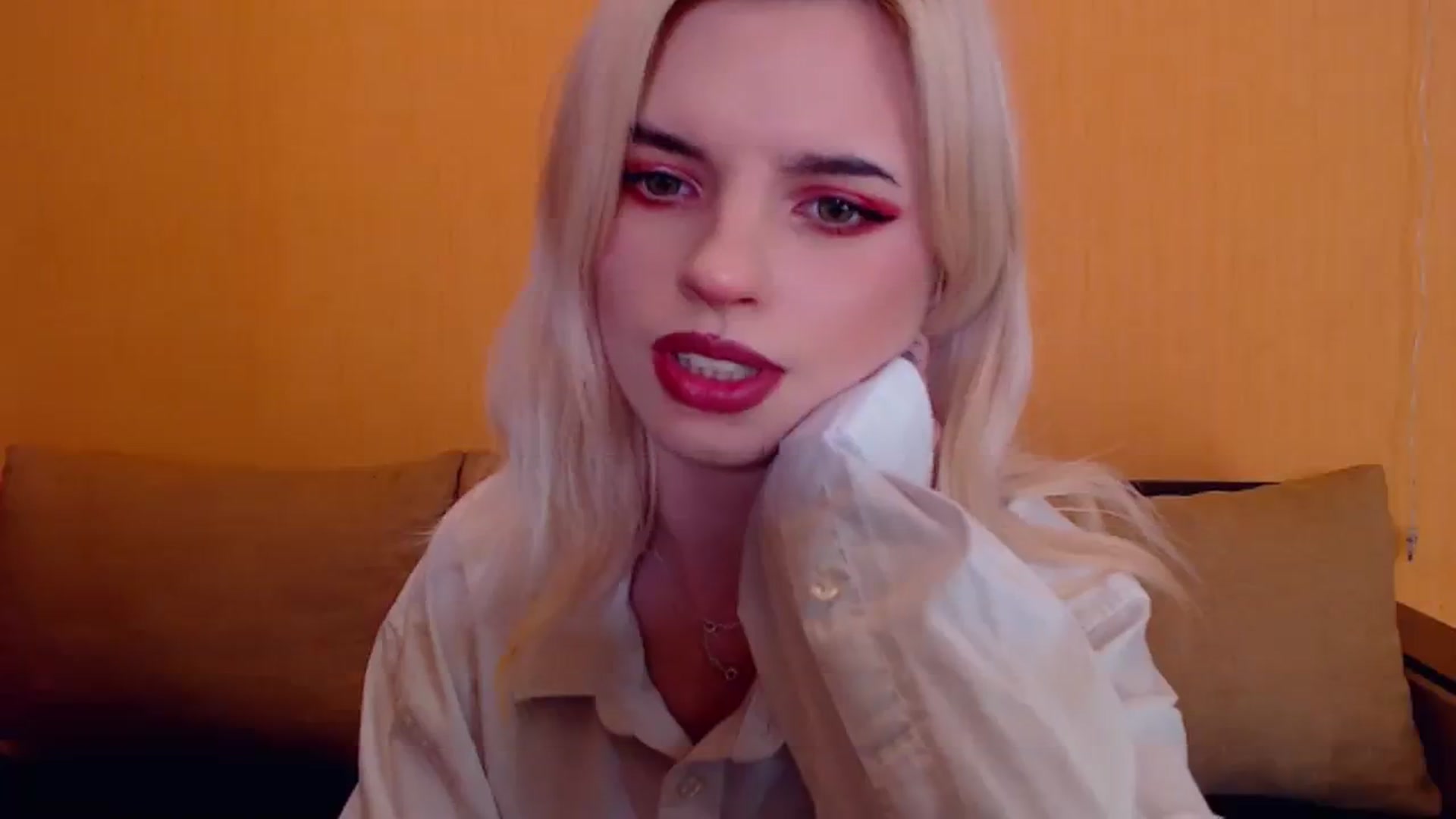 Gallery image thumbnail from Erineys's myfreecams stream on, 02/09/2024, 16:38 image 11 of 20