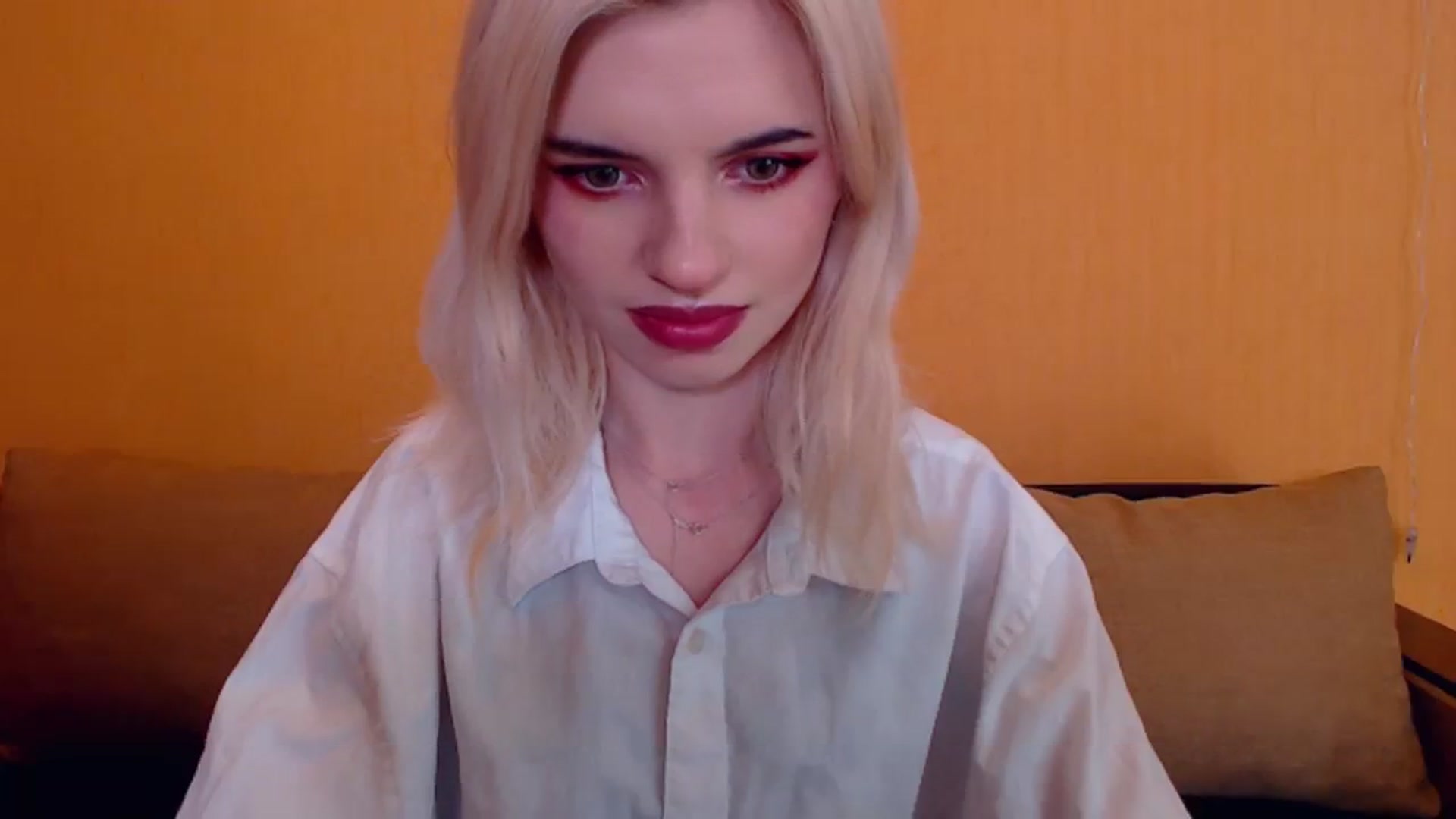 Gallery image thumbnail from Erineys's myfreecams stream on, 02/09/2024, 16:38 image 19 of 20