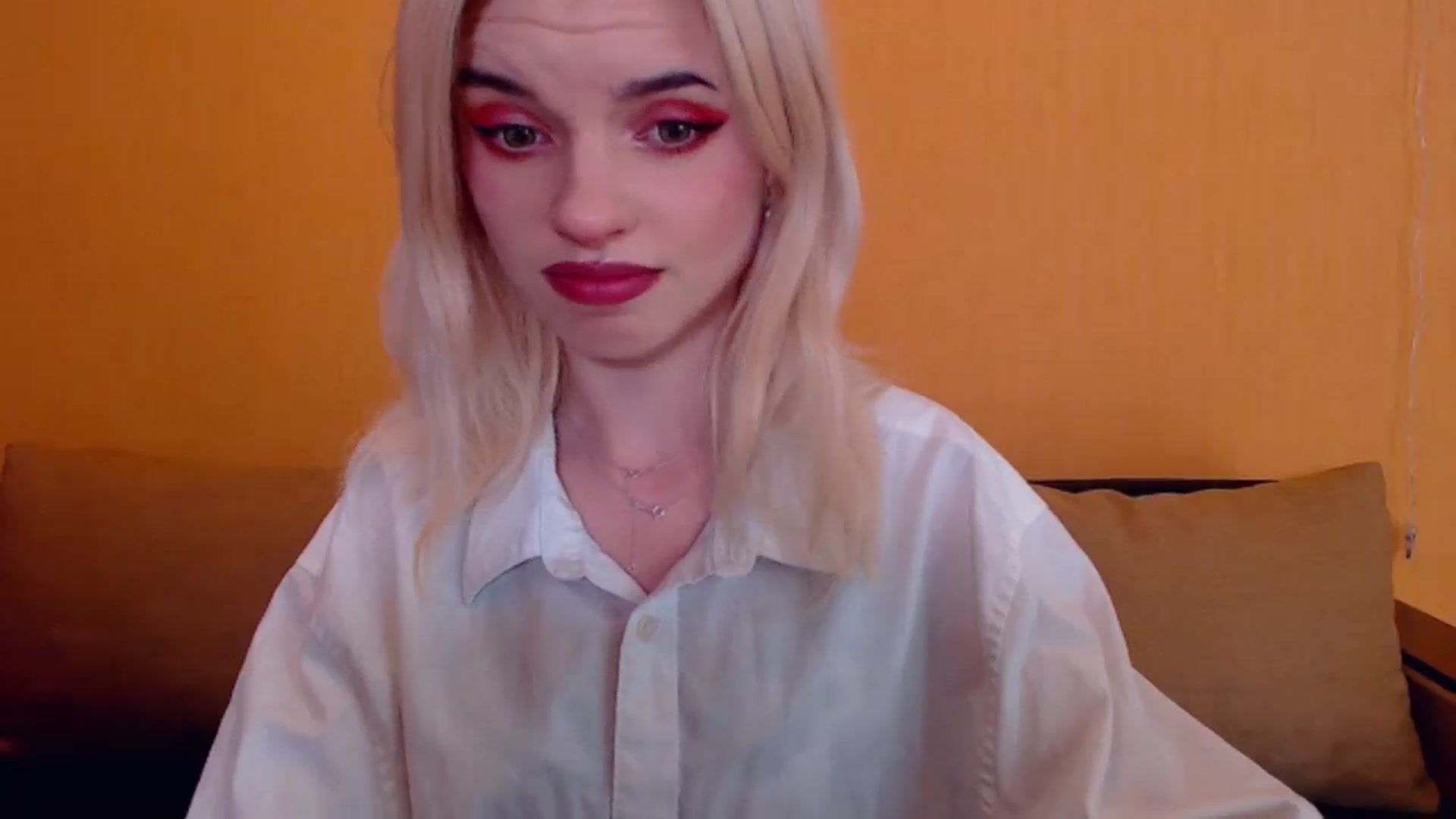 Gallery image thumbnail from Erineys's myfreecams stream on, 02/09/2024, 16:38 image 20 of 20