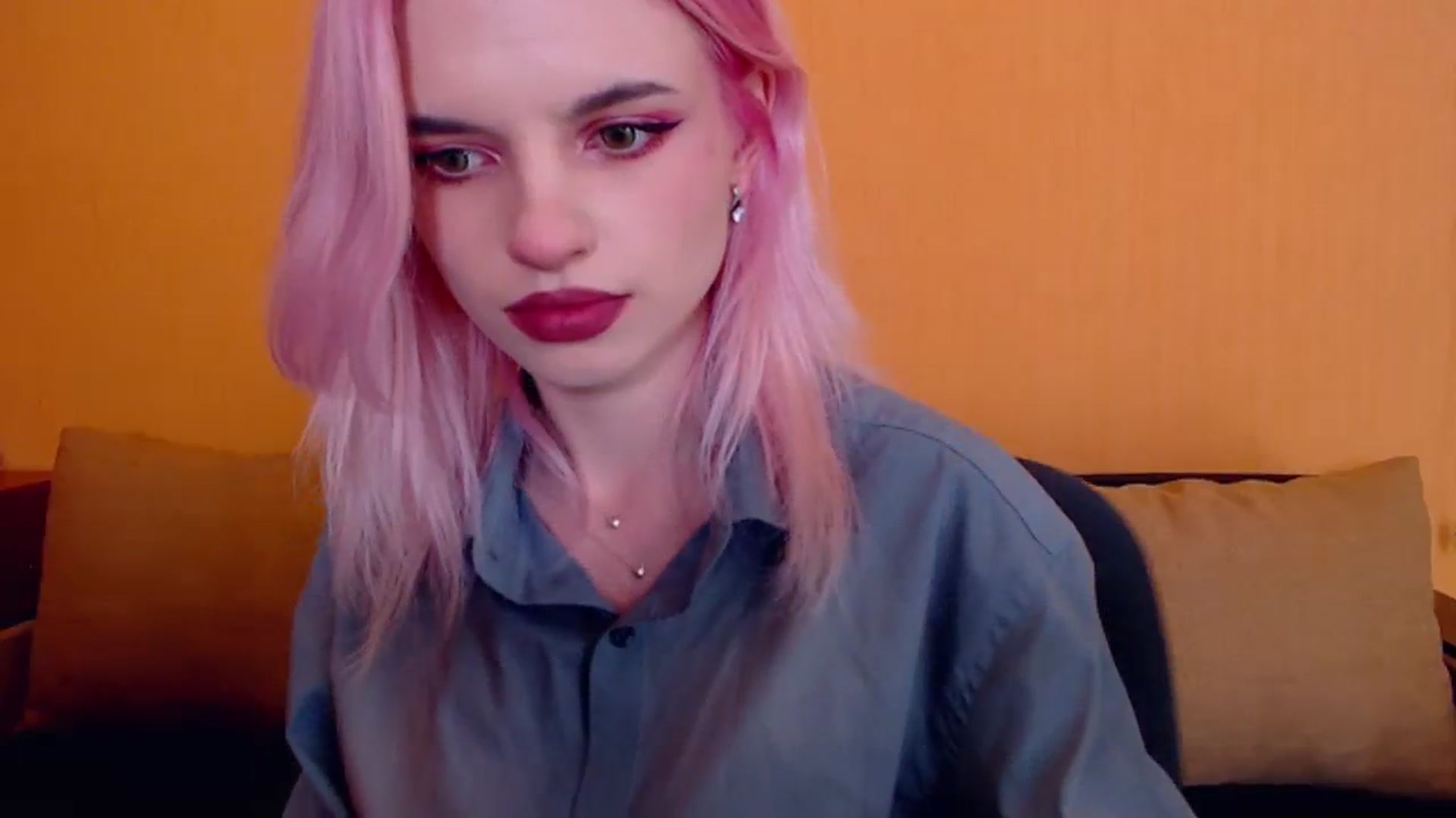 Gallery image thumbnail from Erineys's myfreecams stream on, 02/10/2024, 15:20 image 15 of 20