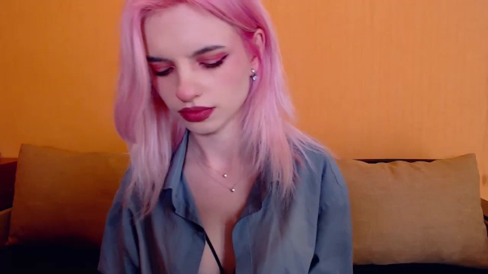 Gallery image thumbnail from Erineys's myfreecams stream on, 02/10/2024, 15:20 image 17 of 20