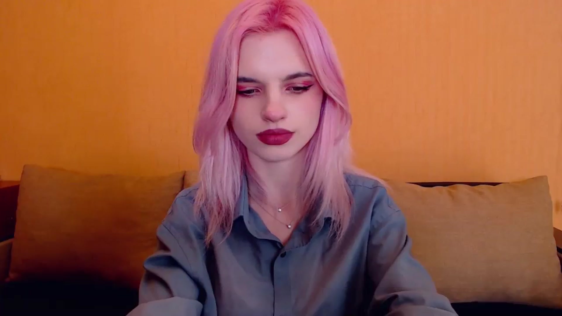Gallery image thumbnail from Erineys's myfreecams stream on, 02/10/2024, 15:20 image 12 of 20