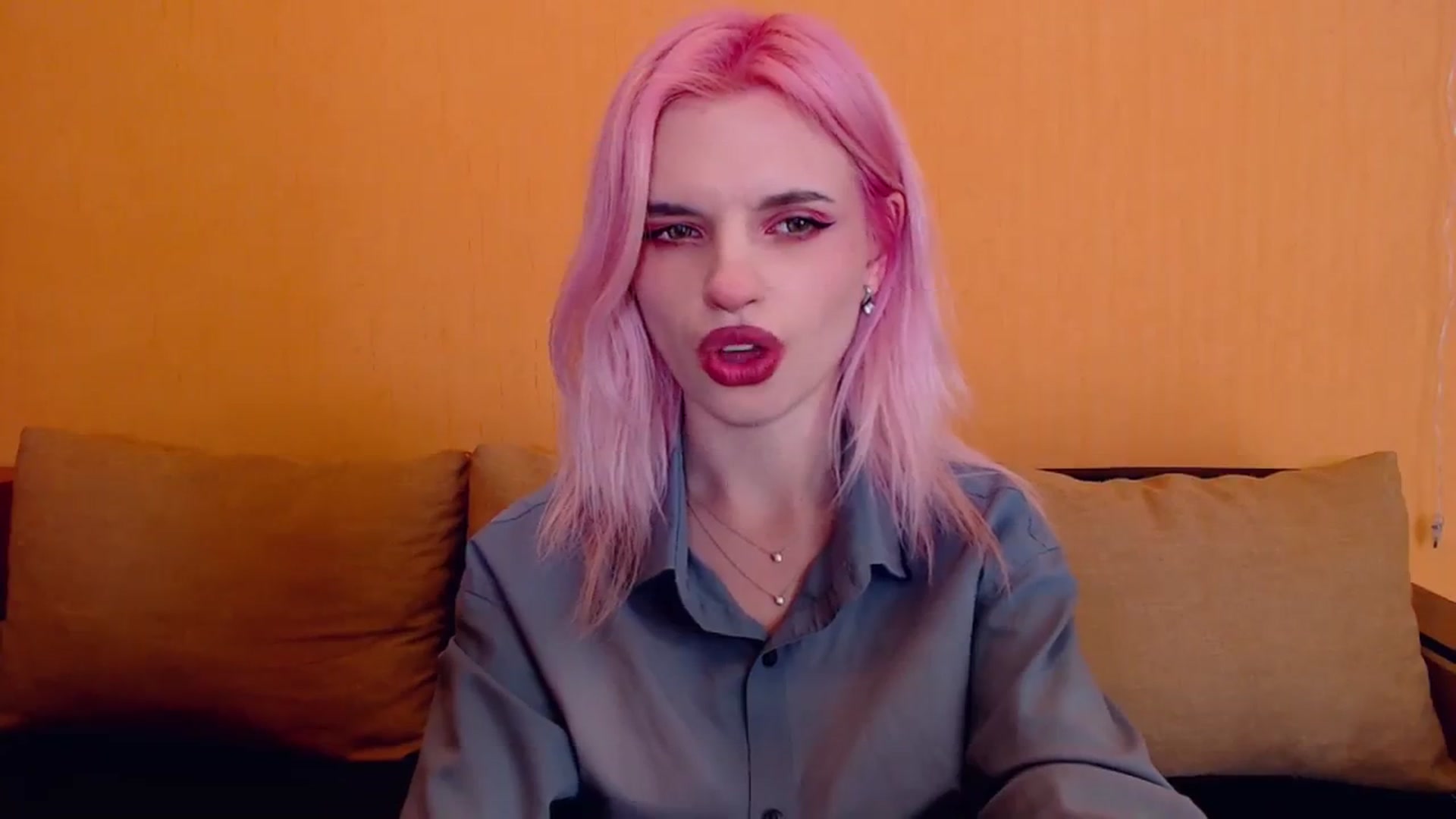 Gallery image thumbnail from Erineys's myfreecams stream on, 02/10/2024, 17:17 image 8 of 20