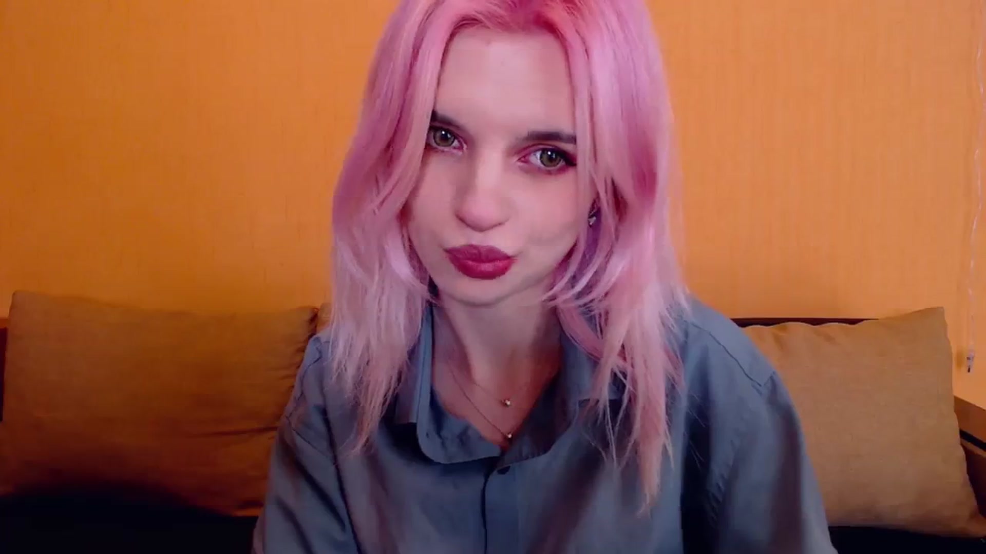 Gallery image thumbnail from Erineys's myfreecams stream on, 02/10/2024, 17:17 image 2 of 20