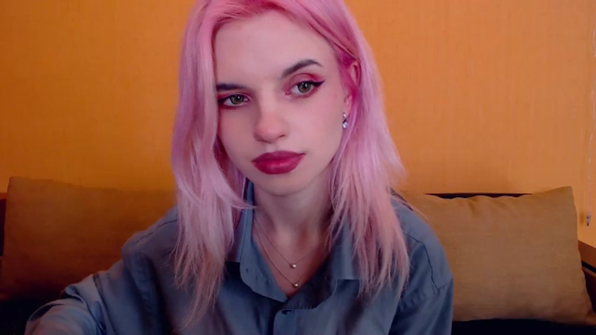 Gallery image thumbnail from Erineys's myfreecams stream on, 02/10/2024, 17:17 image 14 of 20