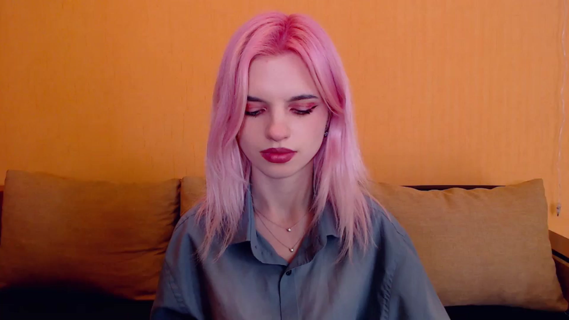Gallery image thumbnail from Erineys's myfreecams stream on, 02/10/2024, 17:48 image 14 of 20
