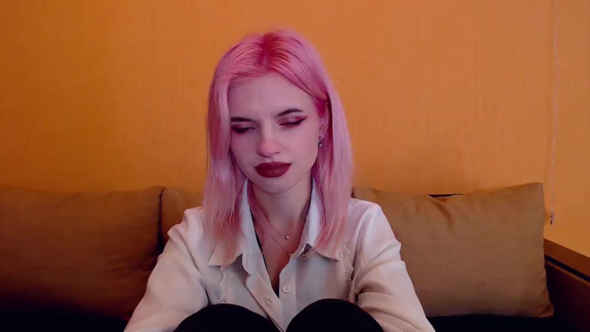 Gallery image thumbnail from Erineys's myfreecams stream on, 02/11/2024, 15:48 image 9 of 20