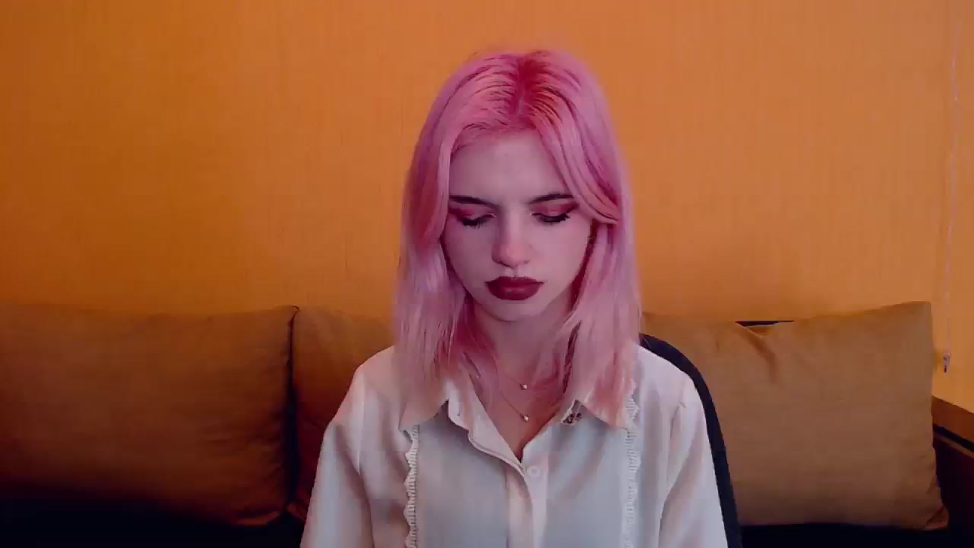 Gallery image thumbnail from Erineys's myfreecams stream on, 02/11/2024, 16:27 image 10 of 20