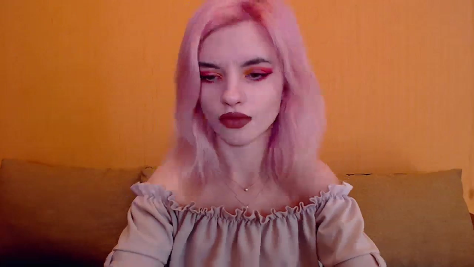 Gallery image thumbnail from Erineys's myfreecams stream on, 02/15/2024, 14:37 image 12 of 20