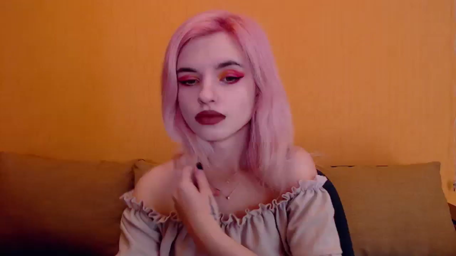 Gallery image thumbnail from Erineys's myfreecams stream on, 02/15/2024, 14:37 image 11 of 20