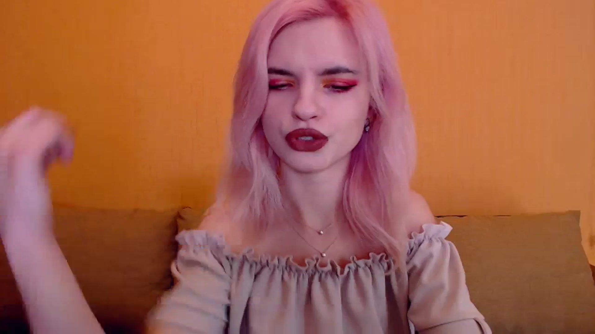 Gallery image thumbnail from Erineys's myfreecams stream on, 02/15/2024, 14:37 image 13 of 20