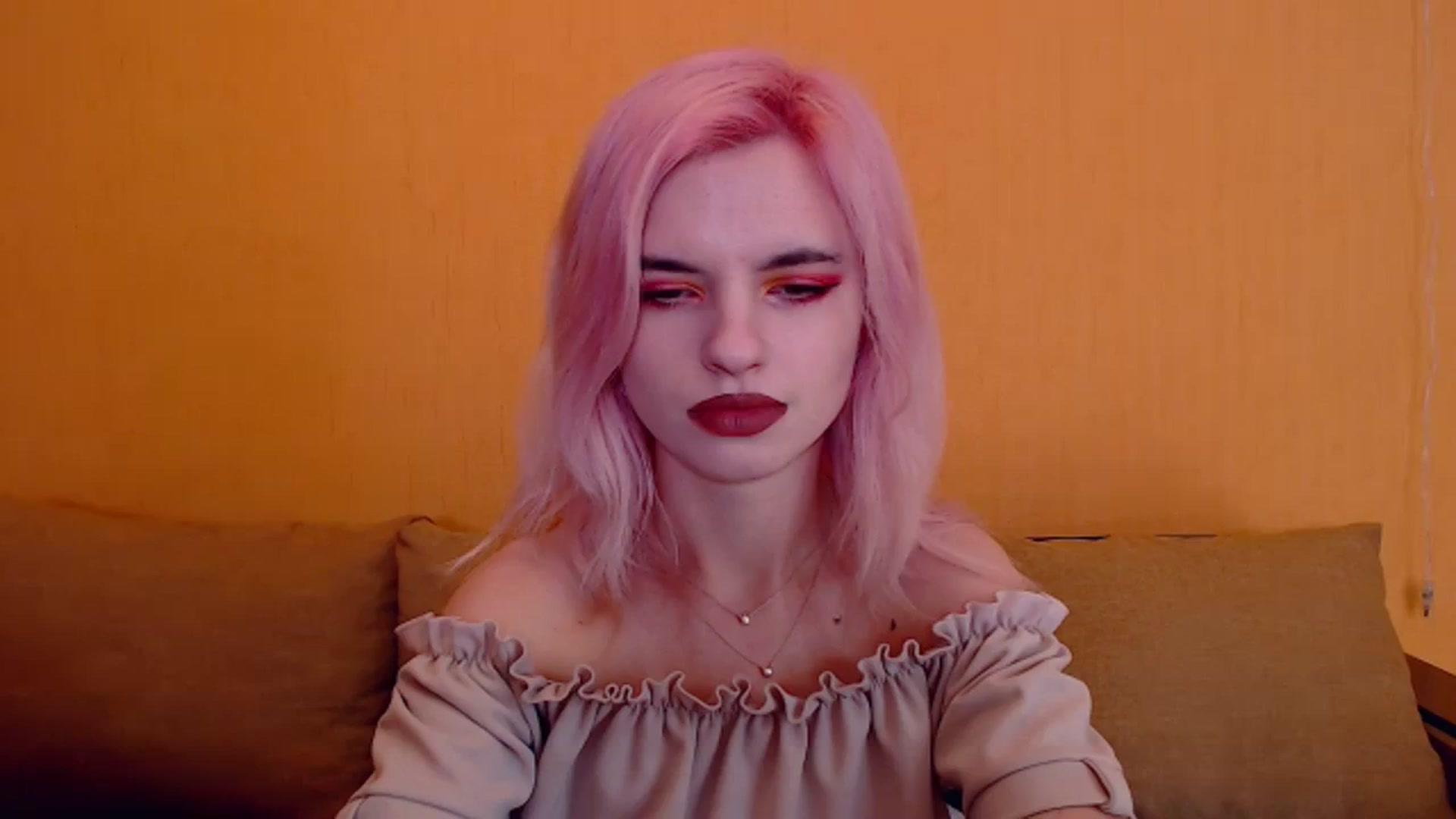 Gallery image thumbnail from Erineys's myfreecams stream on, 02/15/2024, 16:34 image 1 of 20