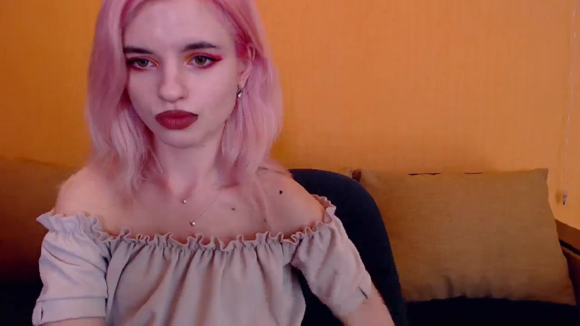 Gallery image thumbnail from Erineys's myfreecams stream on, 02/15/2024, 16:34 image 6 of 20
