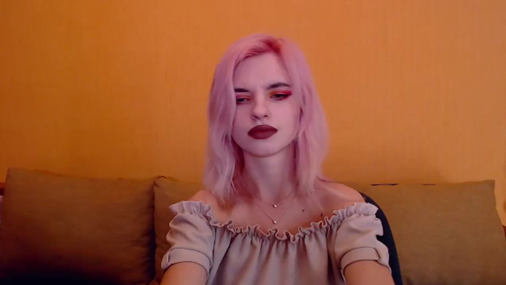 Gallery image thumbnail from Erineys's myfreecams stream on, 02/15/2024, 17:13 image 16 of 20