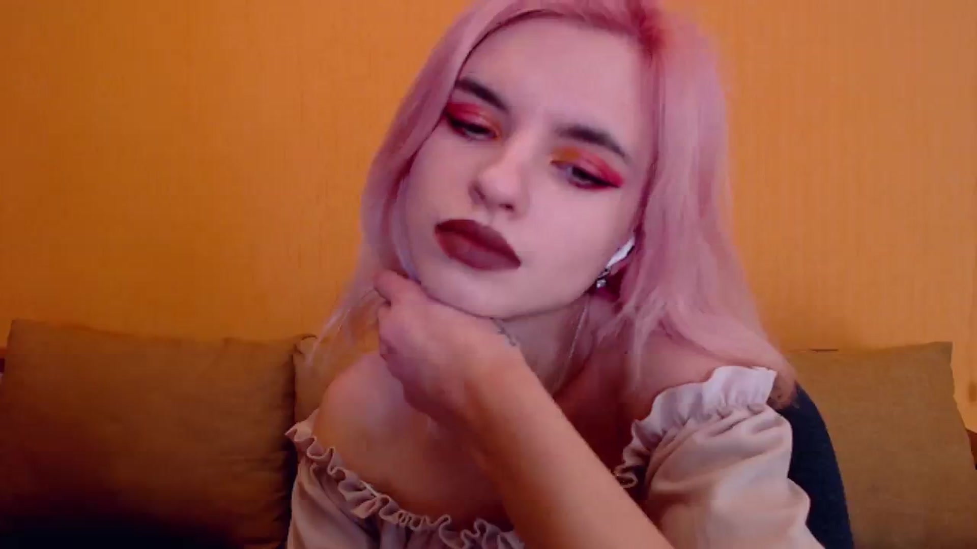 Gallery image thumbnail from Erineys's myfreecams stream on, 02/15/2024, 17:13 image 8 of 20