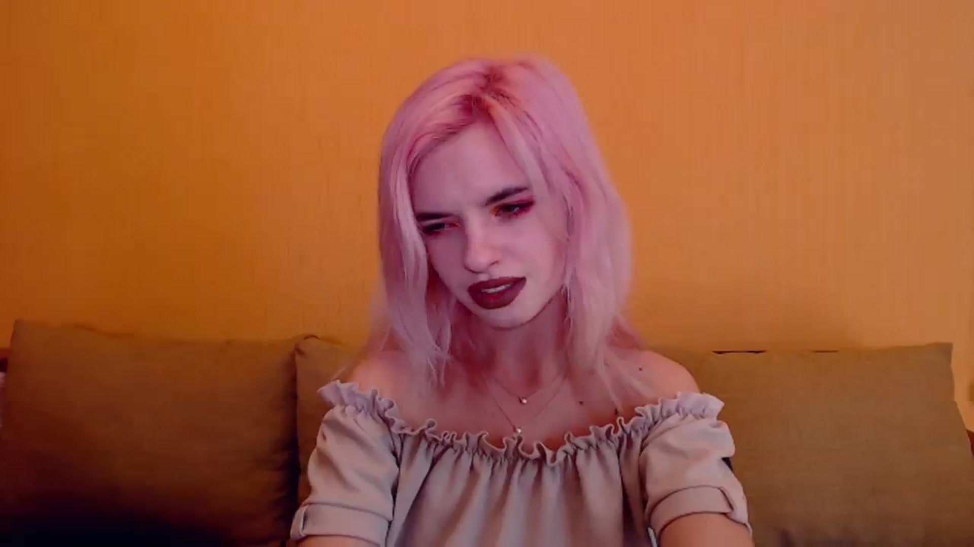 Gallery image thumbnail from Erineys's myfreecams stream on, 02/15/2024, 17:13 image 12 of 20