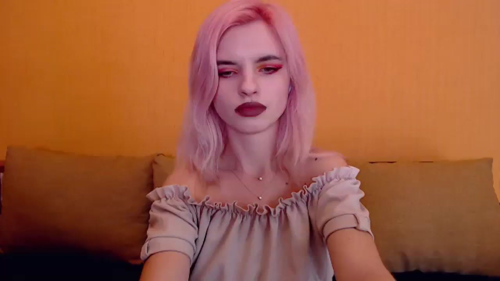 Gallery image thumbnail from Erineys's myfreecams stream on, 02/15/2024, 18:03 image 6 of 20
