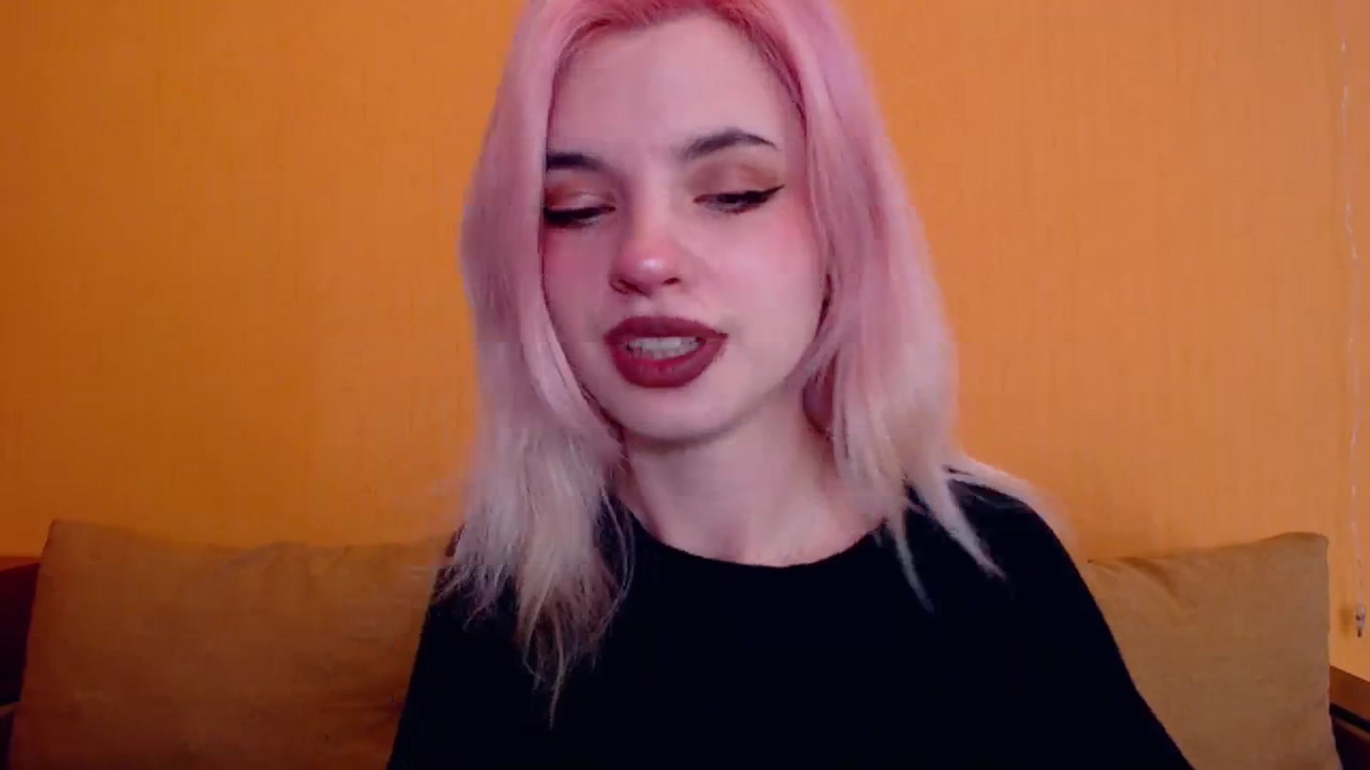 Gallery image thumbnail from Erineys's myfreecams stream on, 02/16/2024, 14:20 image 15 of 20
