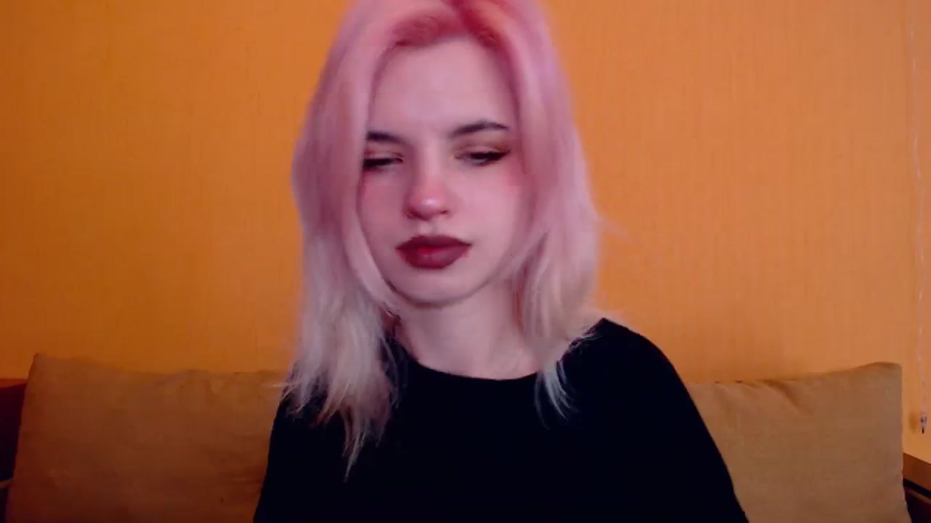 Gallery image thumbnail from Erineys's myfreecams stream on, 02/16/2024, 14:20 image 4 of 20