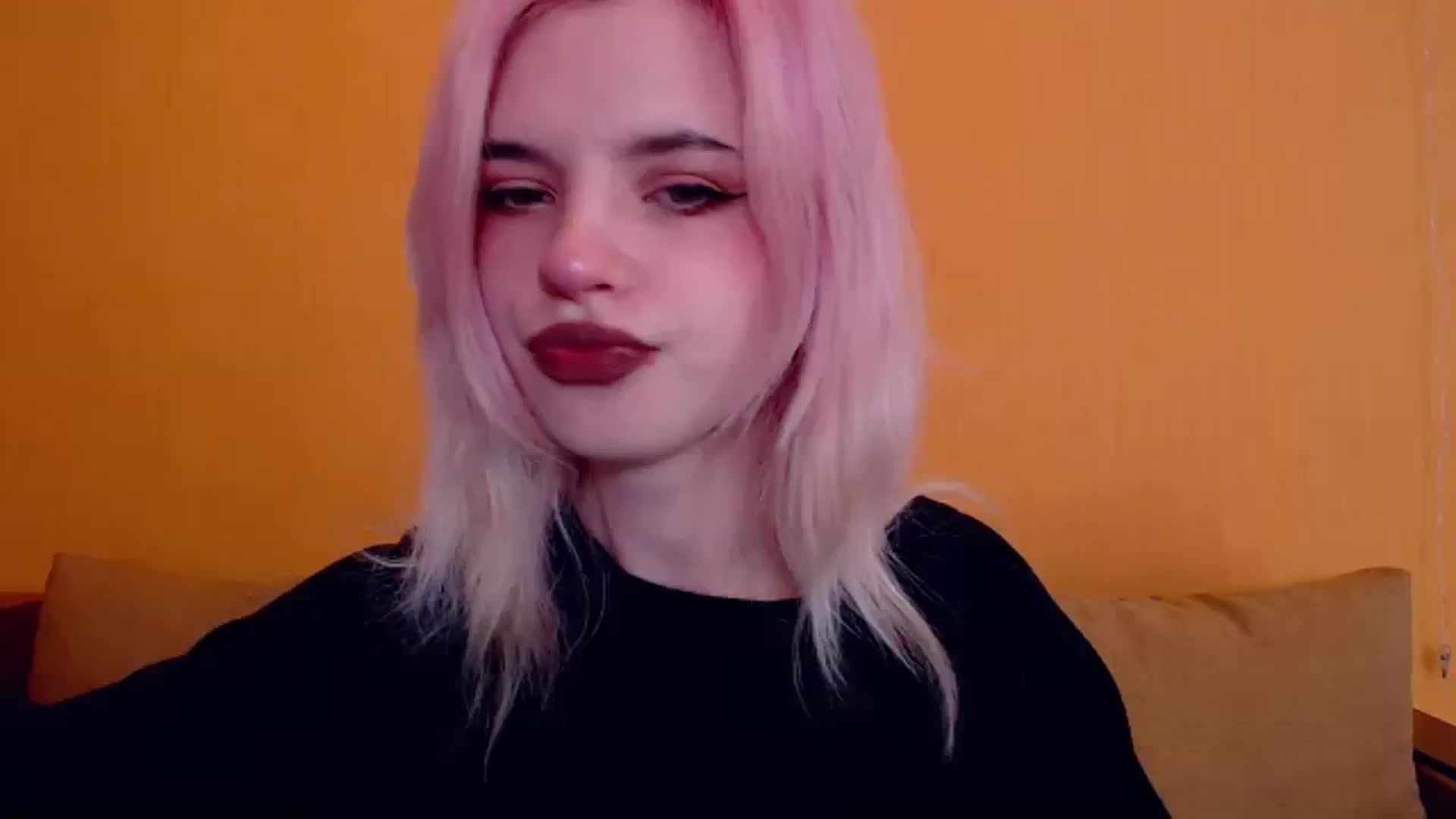 Gallery image thumbnail from Erineys's myfreecams stream on, 02/16/2024, 14:20 image 8 of 20