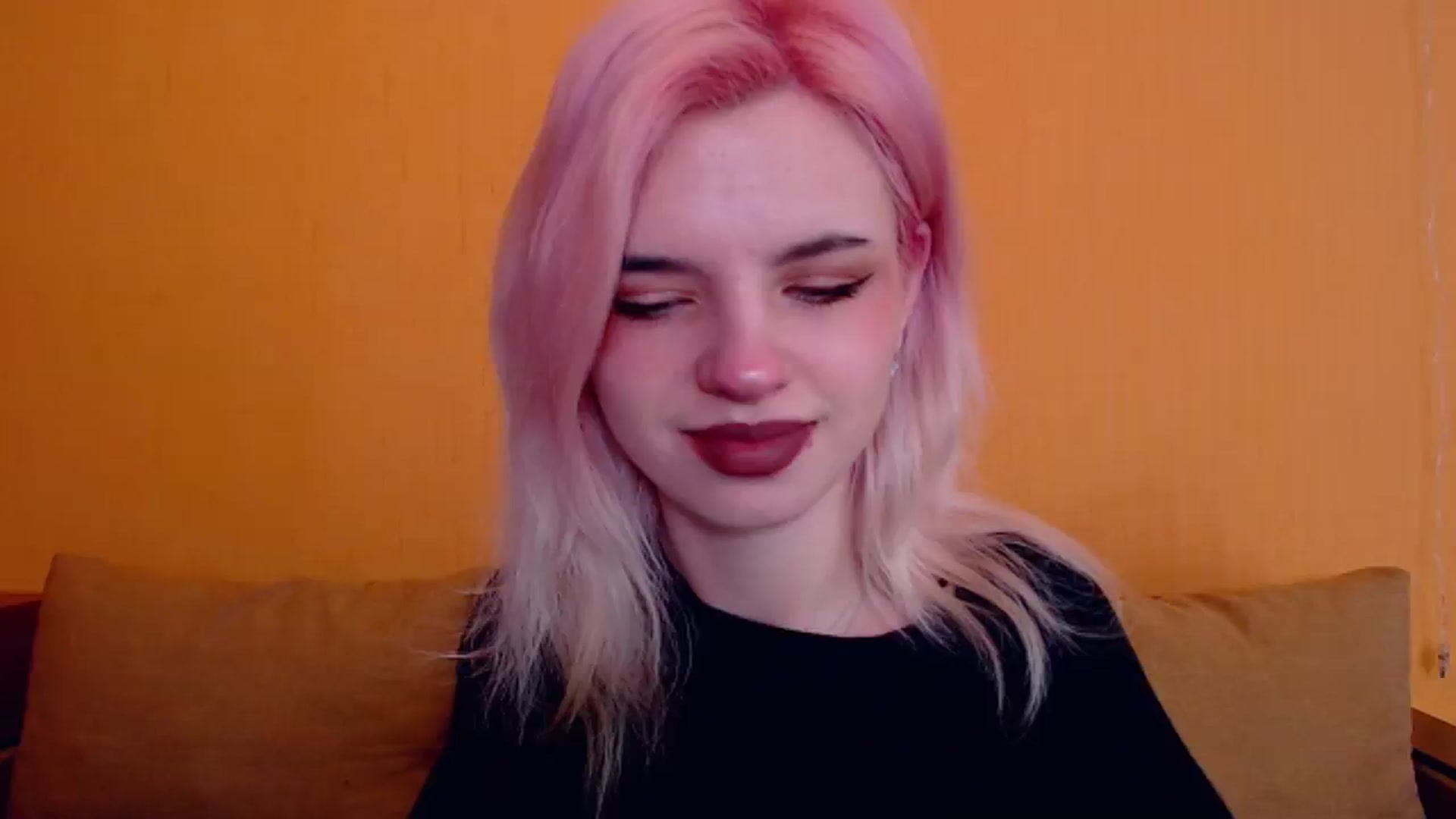 Gallery image thumbnail from Erineys's myfreecams stream on, 02/16/2024, 14:20 image 2 of 20