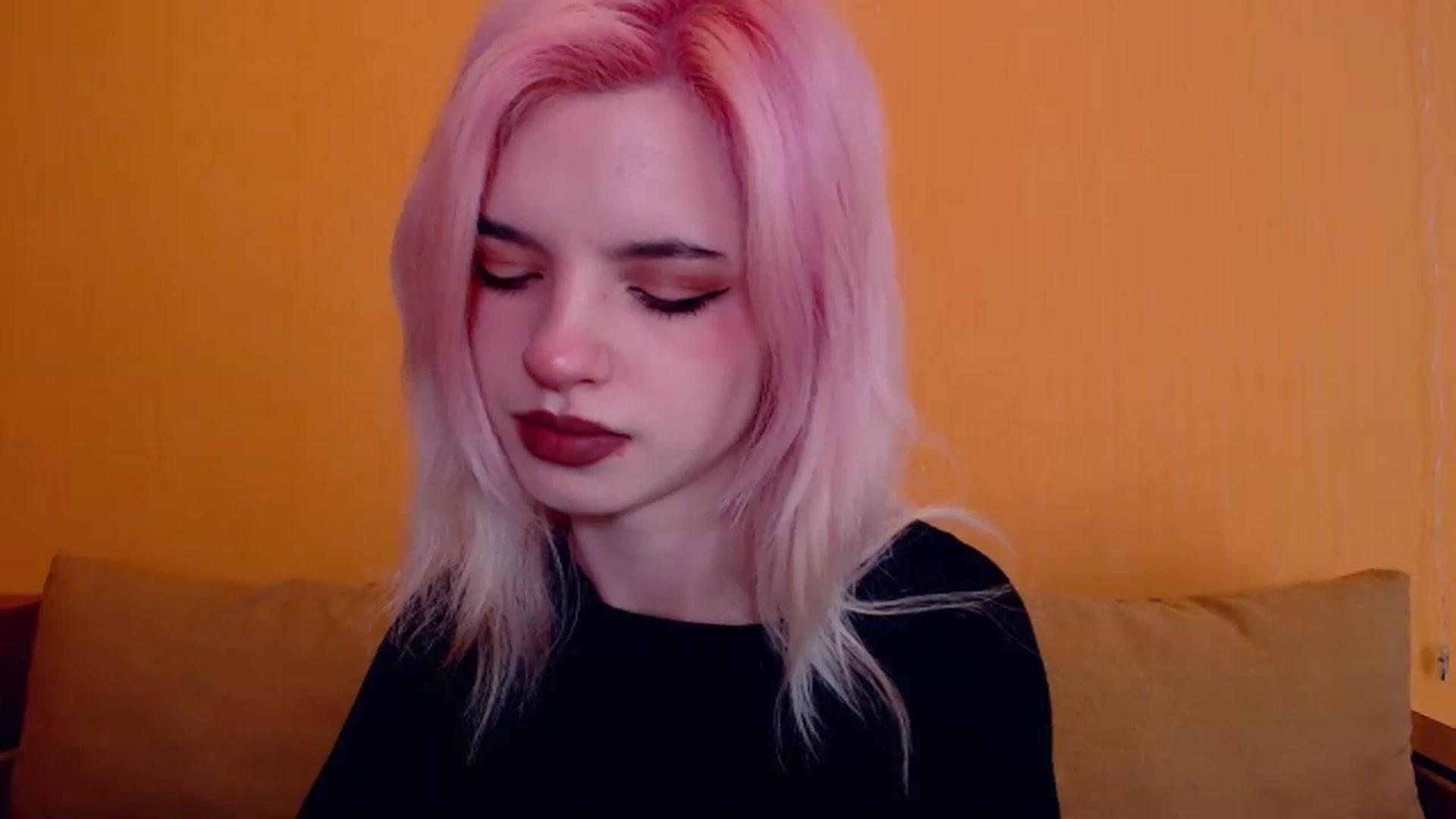 Gallery image thumbnail from Erineys's myfreecams stream on, 02/16/2024, 14:20 image 6 of 20