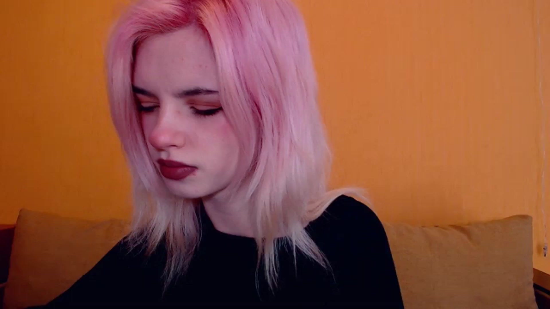 Gallery image thumbnail from Erineys's myfreecams stream on, 02/16/2024, 14:20 image 5 of 20