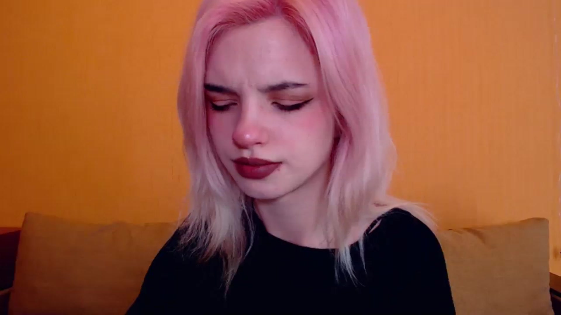 Gallery image thumbnail from Erineys's myfreecams stream on, 02/16/2024, 14:20 image 17 of 20