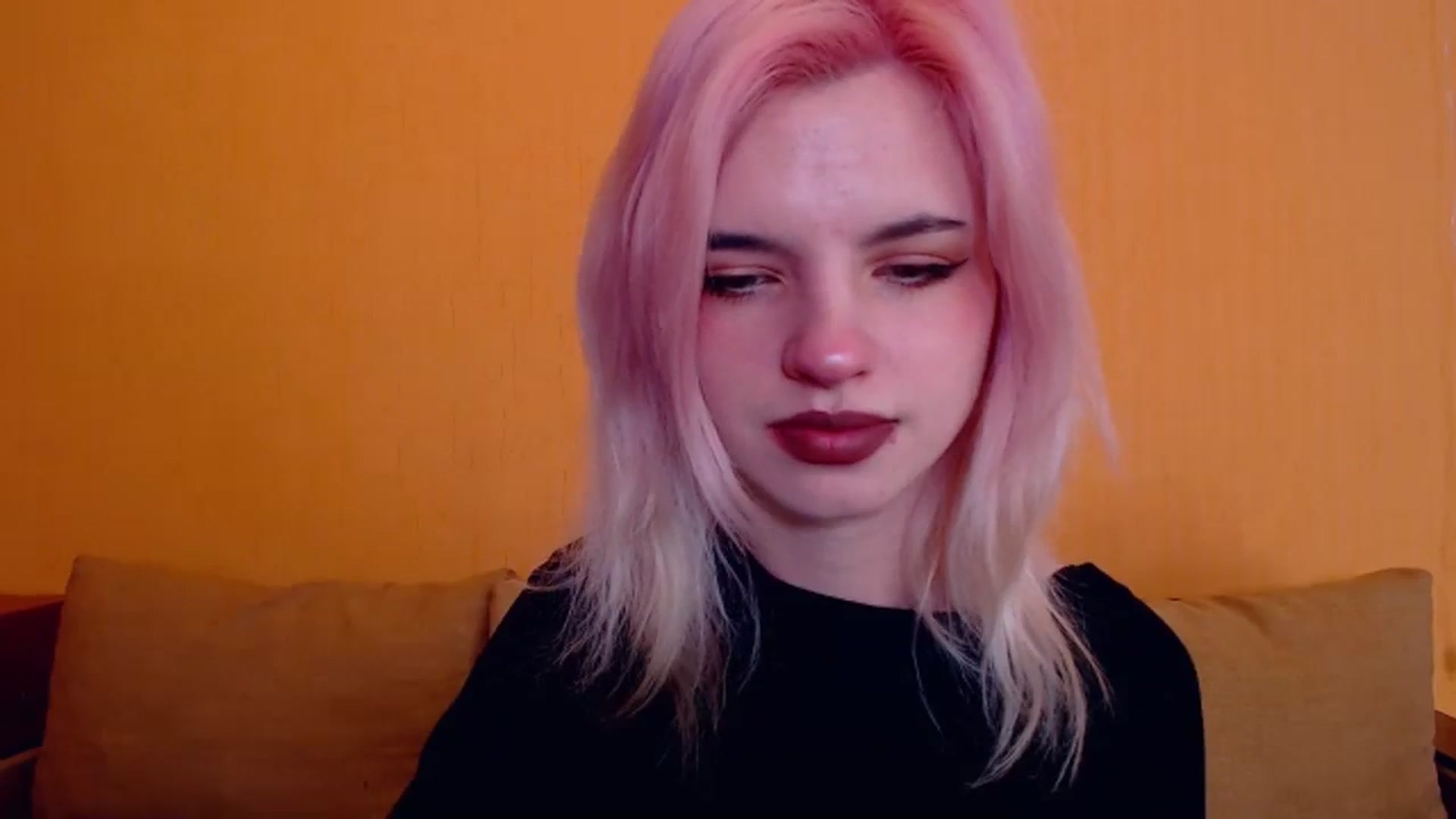 Gallery image thumbnail from Erineys's myfreecams stream on, 02/16/2024, 15:11 image 8 of 20
