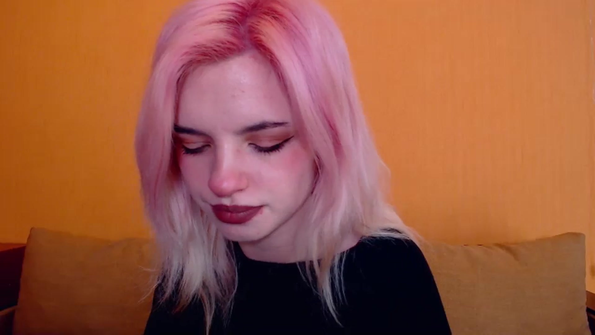 Gallery image thumbnail from Erineys's myfreecams stream on, 02/16/2024, 15:11 image 12 of 20