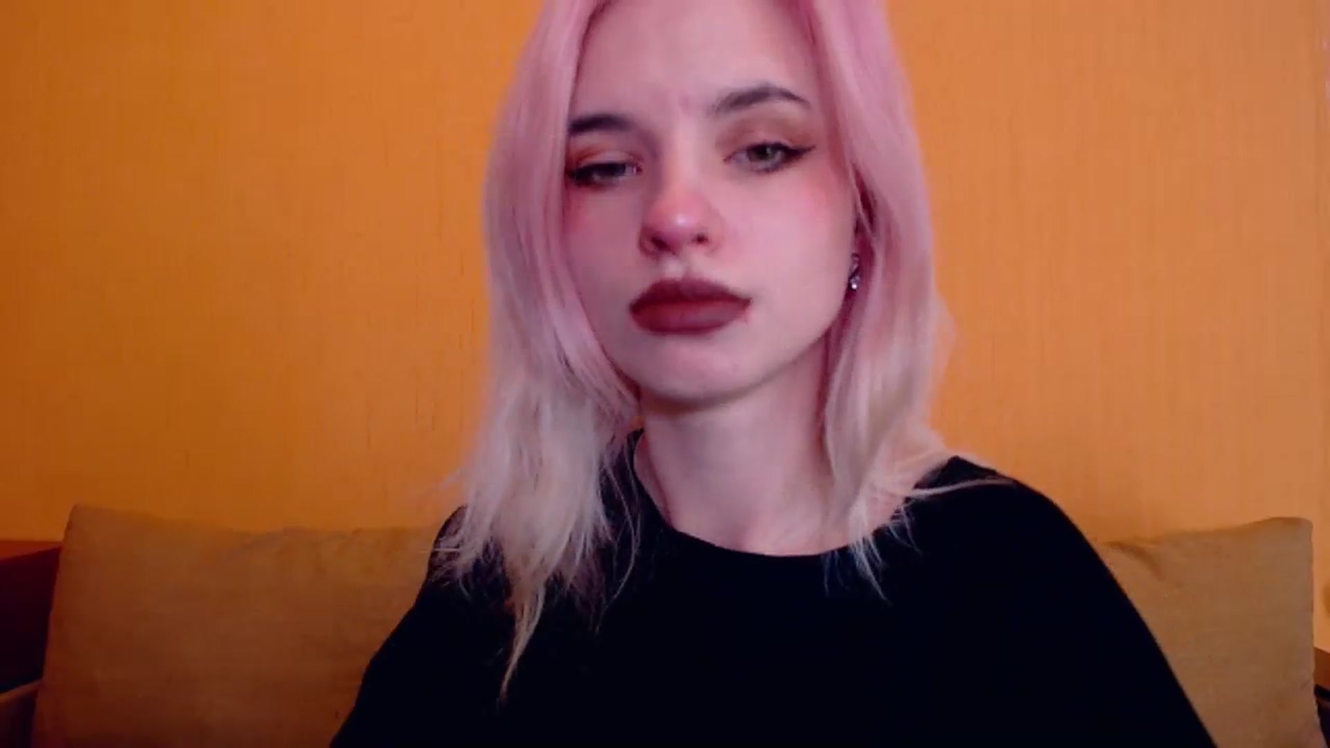 Gallery image thumbnail from Erineys's myfreecams stream on, 02/16/2024, 15:11 image 17 of 20