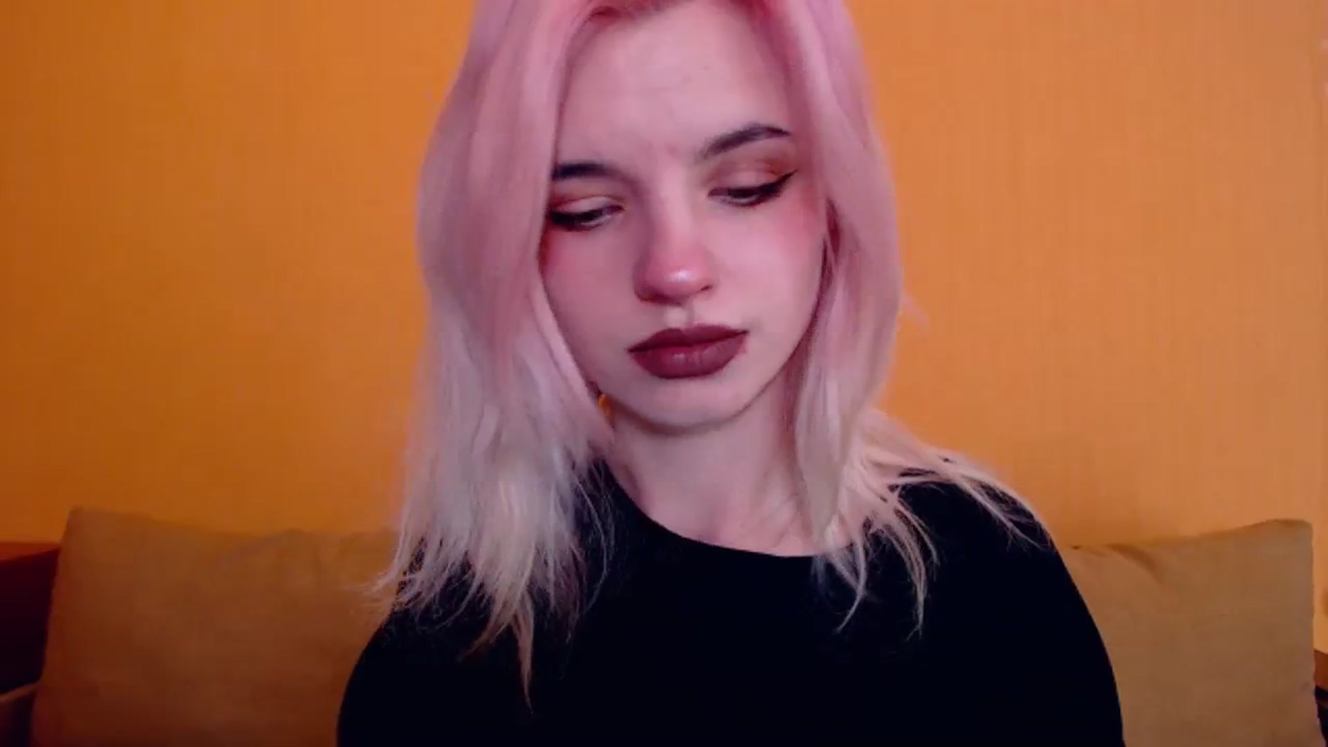 Gallery image thumbnail from Erineys's myfreecams stream on, 02/16/2024, 15:11 image 19 of 20