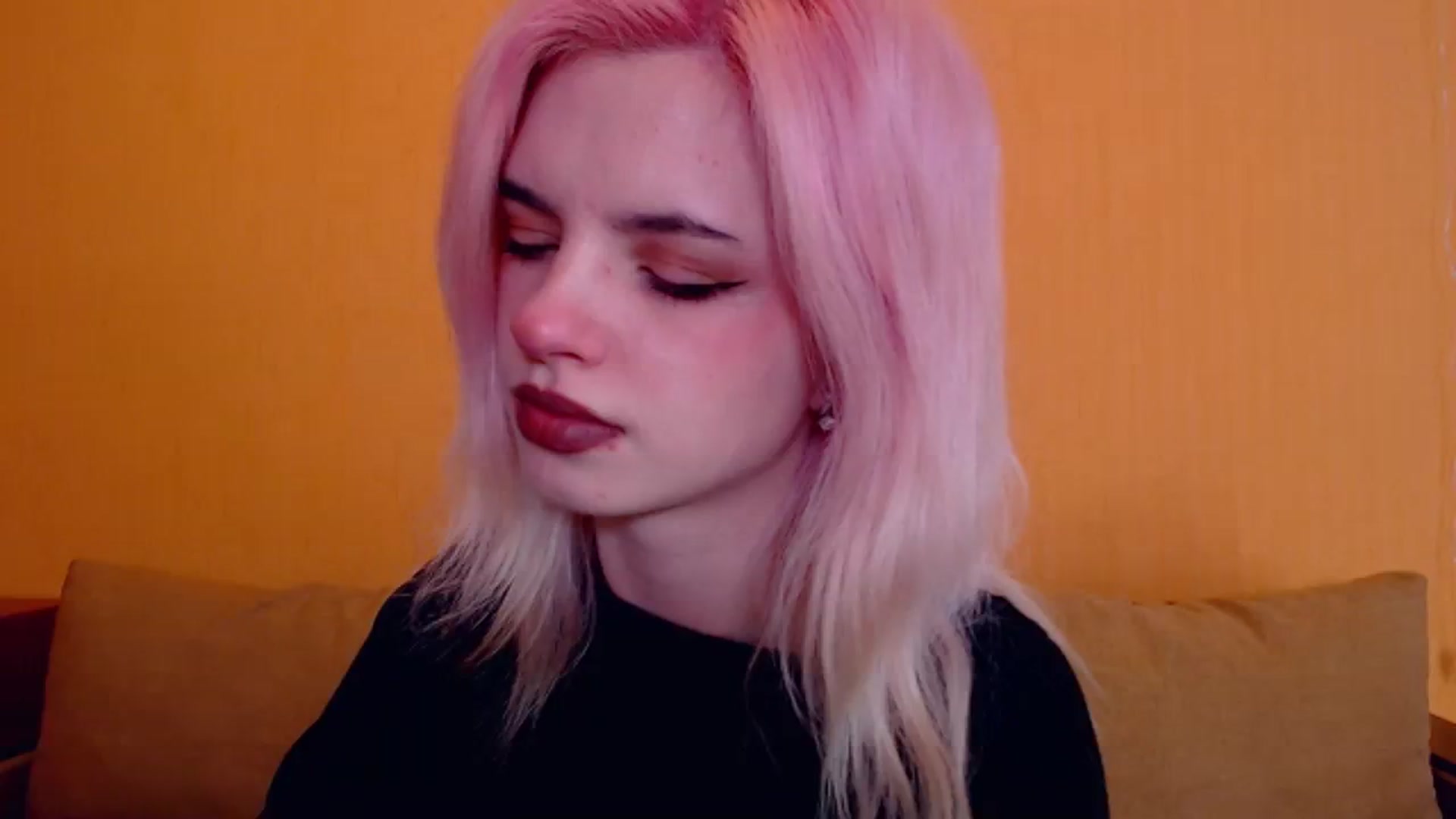 Gallery image thumbnail from Erineys's myfreecams stream on, 02/16/2024, 15:11 image 5 of 20