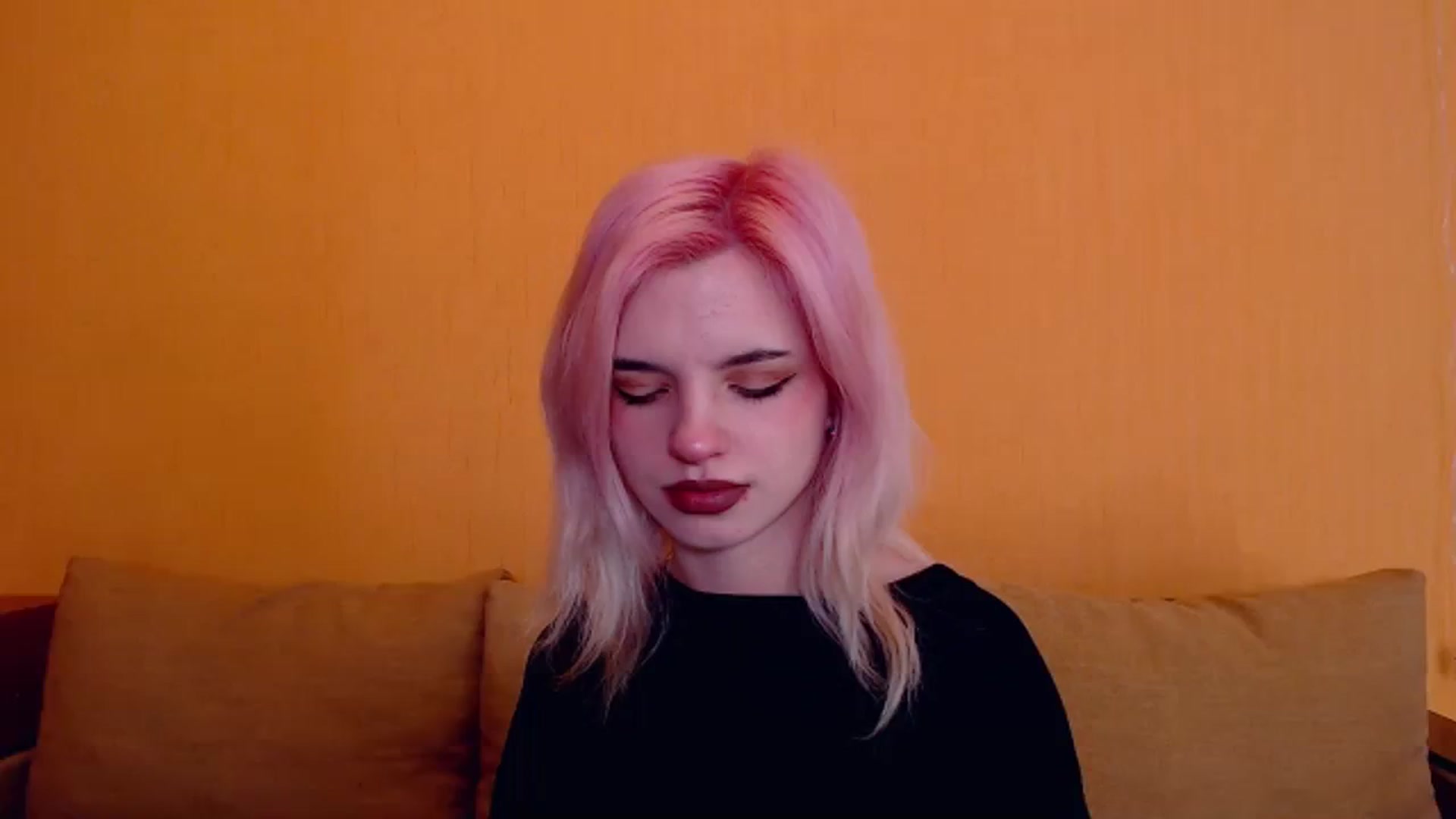 Gallery image thumbnail from Erineys's myfreecams stream on, 02/16/2024, 15:11 image 1 of 20