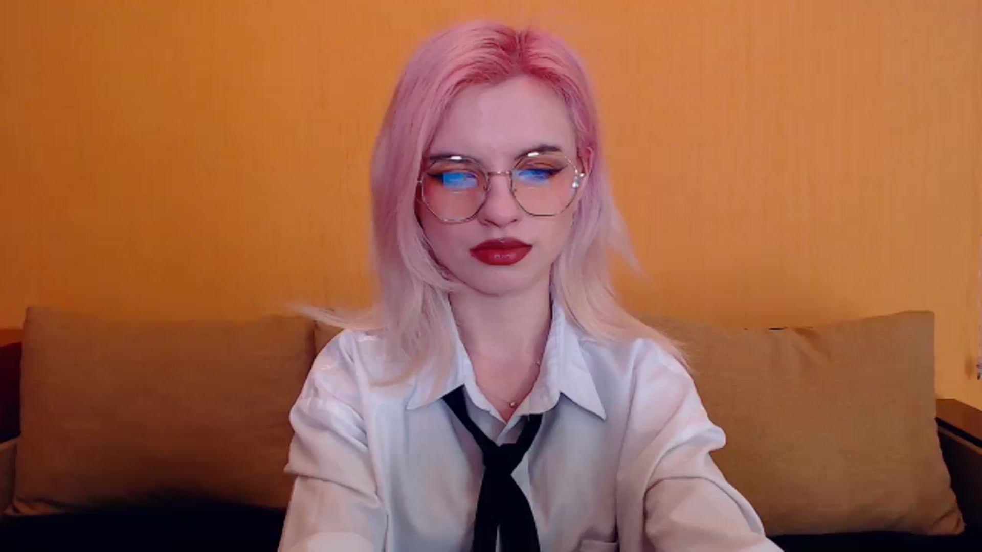 Gallery image thumbnail from Erineys's myfreecams stream on, 02/17/2024, 15:39 image 11 of 20