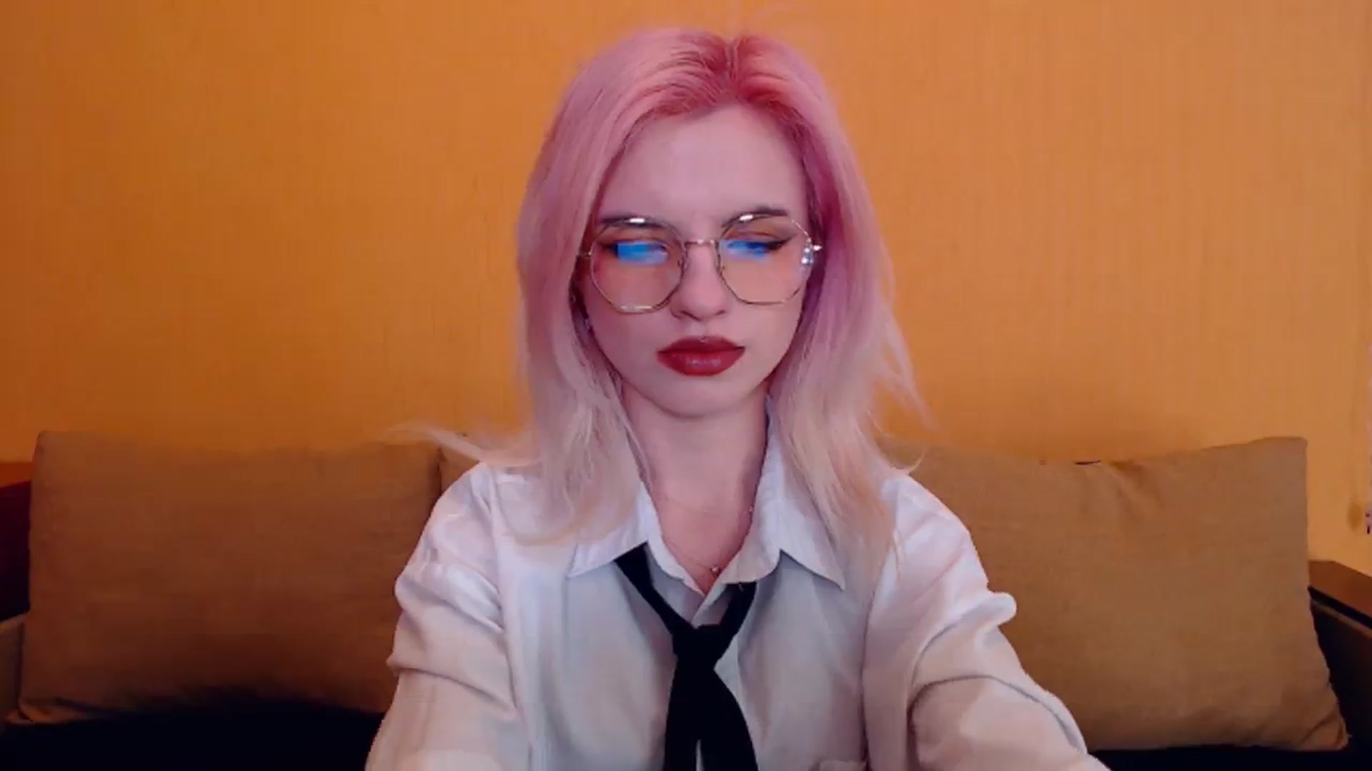 Gallery image thumbnail from Erineys's myfreecams stream on, 02/17/2024, 15:39 image 13 of 20