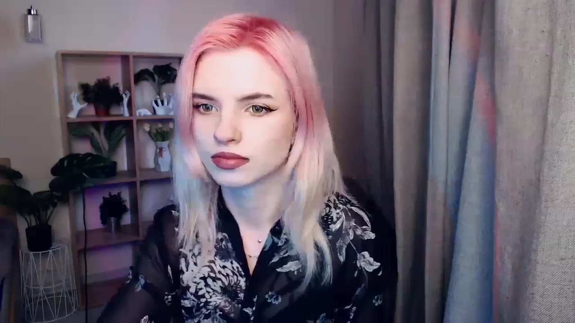 Gallery image thumbnail from Erineys's myfreecams stream on, 02/19/2024, 15:11 image 12 of 20