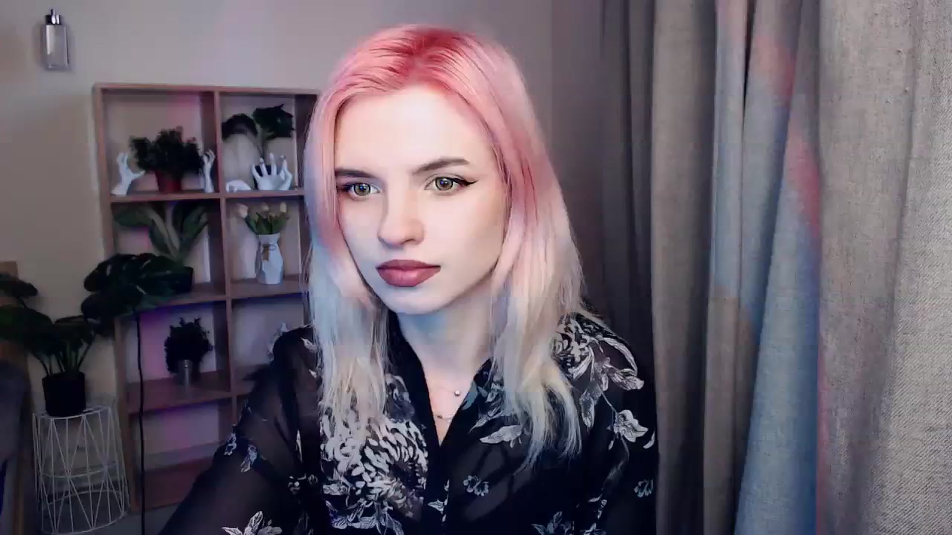 Gallery image thumbnail from Erineys's myfreecams stream on, 02/19/2024, 15:11 image 11 of 20